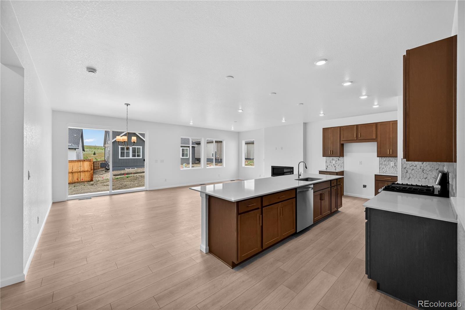 MLS Image #10 for 17008 w 92nd drive,arvada, Colorado