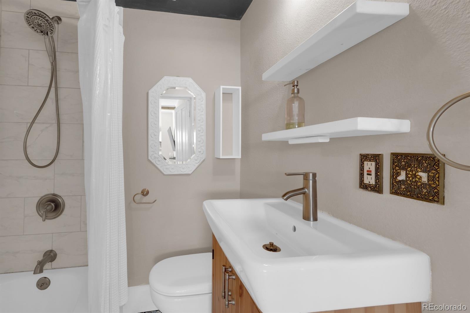 MLS Image #11 for 314 e columbia street,colorado springs, Colorado