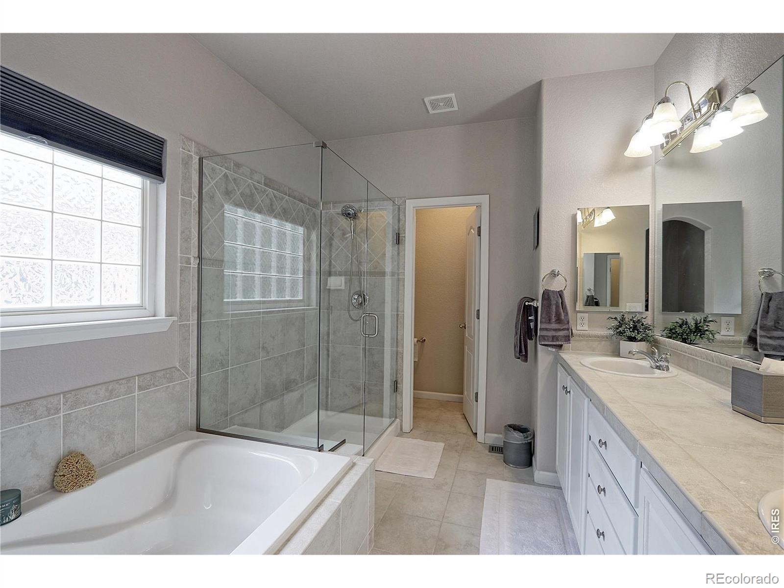 MLS Image #13 for 1677  metropolitan drive,longmont, Colorado