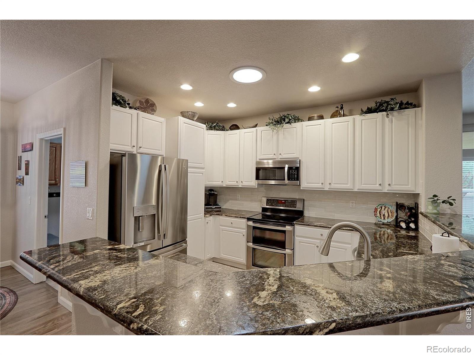 MLS Image #7 for 1677  metropolitan drive,longmont, Colorado