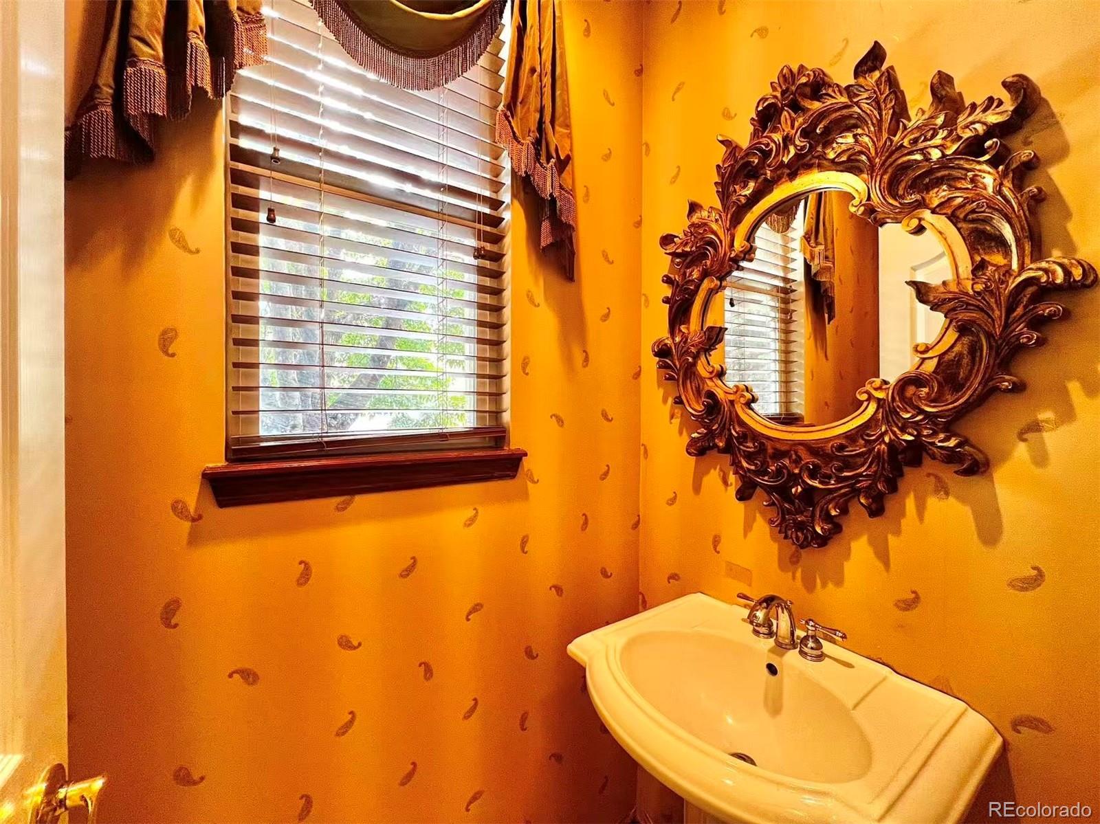 MLS Image #10 for 4365 s hoyt street,littleton, Colorado