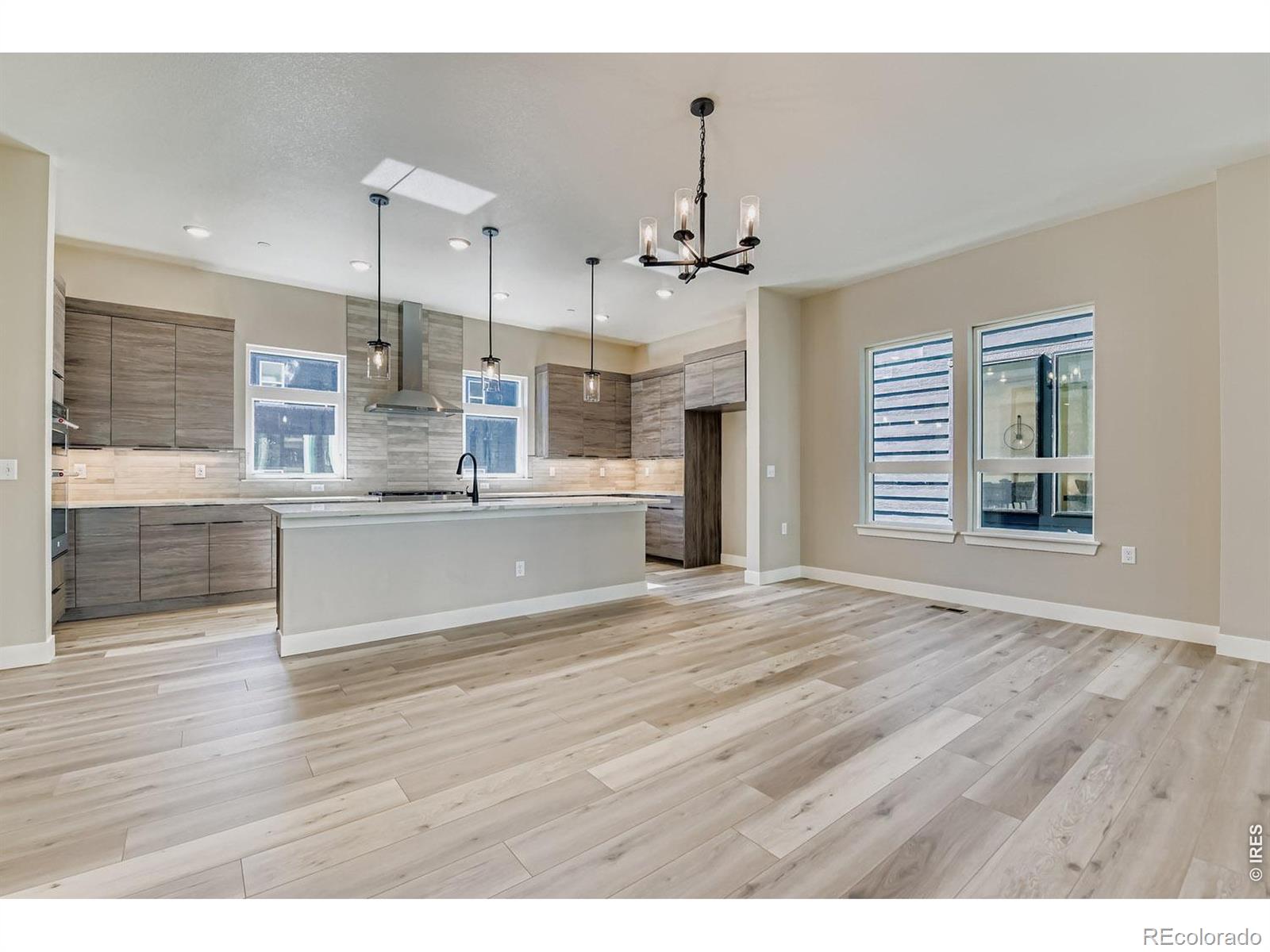 MLS Image #26 for 16595  peak way,broomfield, Colorado