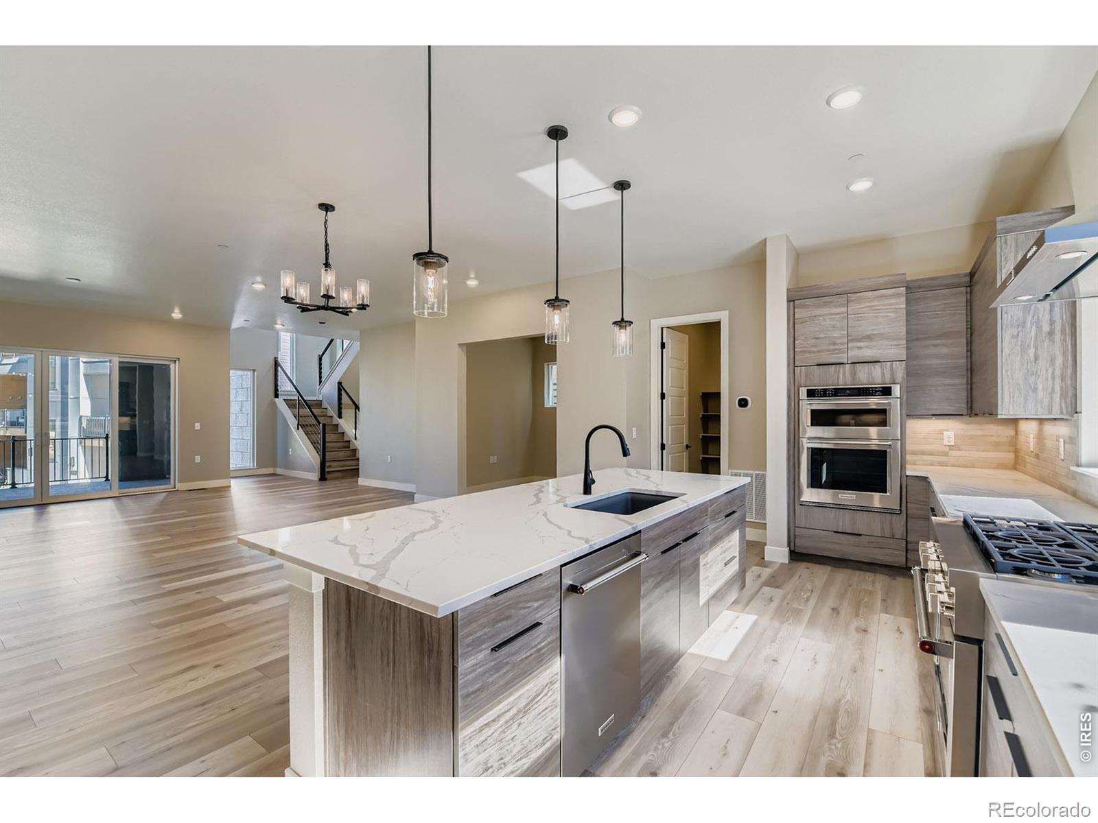 MLS Image #31 for 16595  peak way,broomfield, Colorado