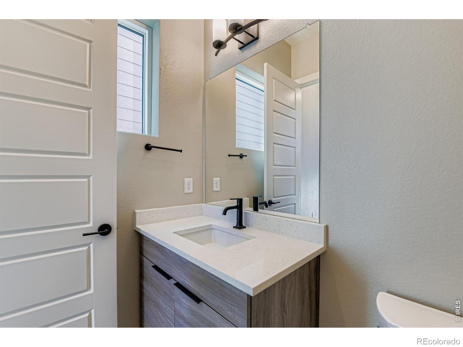MLS Image #37 for 16595  peak way,broomfield, Colorado