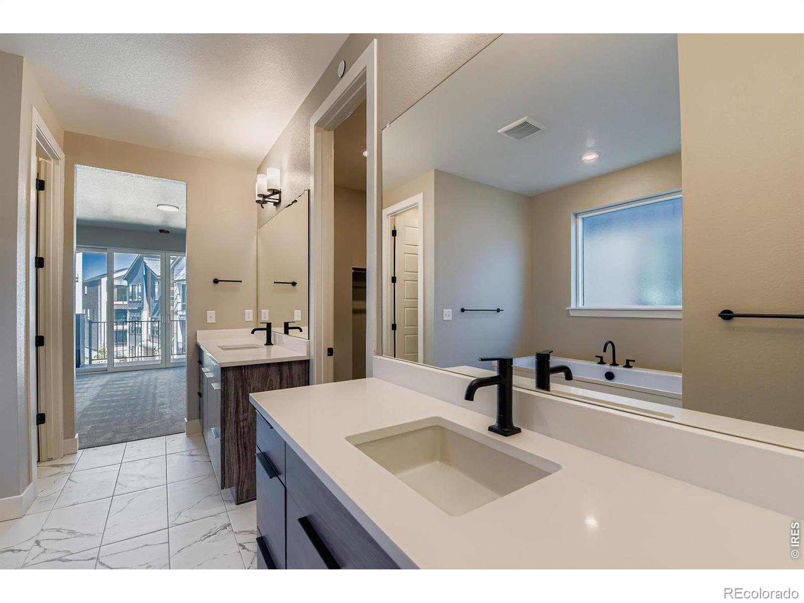 MLS Image #43 for 16595  peak way,broomfield, Colorado