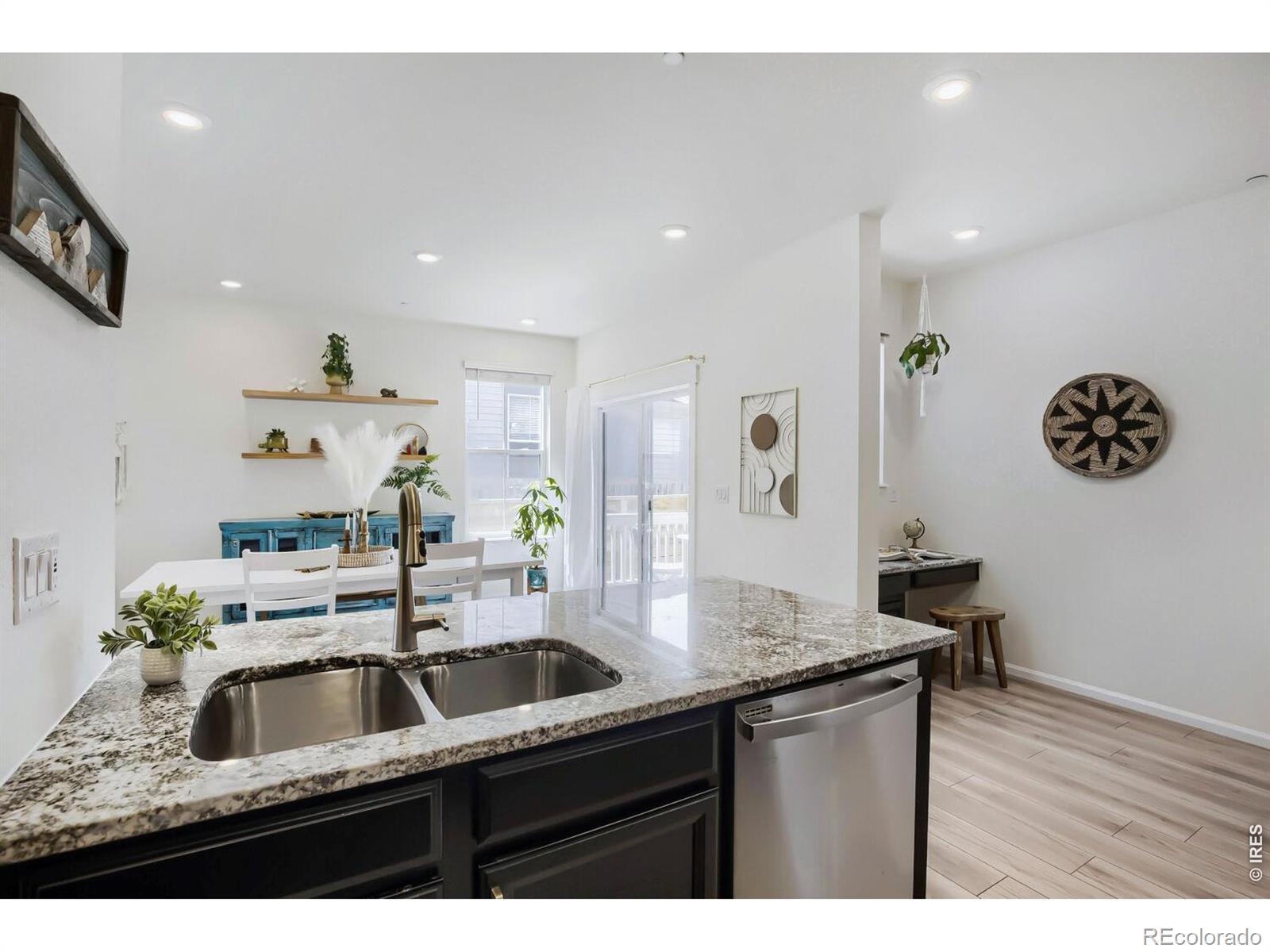 MLS Image #12 for 421  zeppelin way,fort collins, Colorado