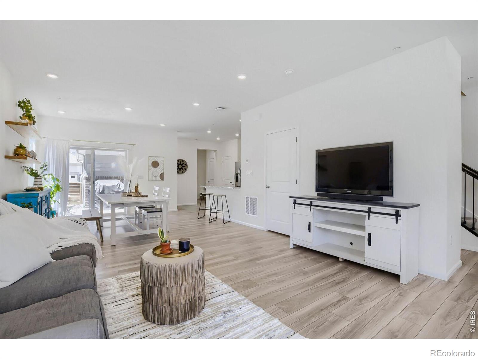 MLS Image #3 for 421  zeppelin way,fort collins, Colorado