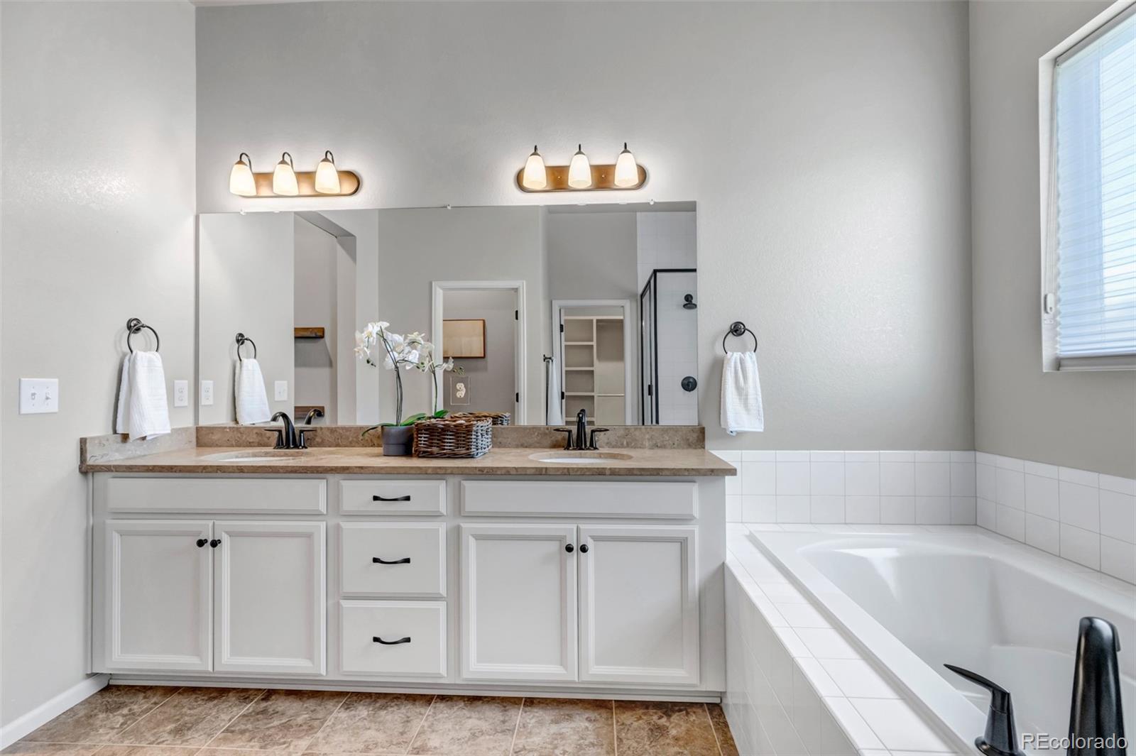 MLS Image #17 for 26945 e costilla drive,aurora, Colorado