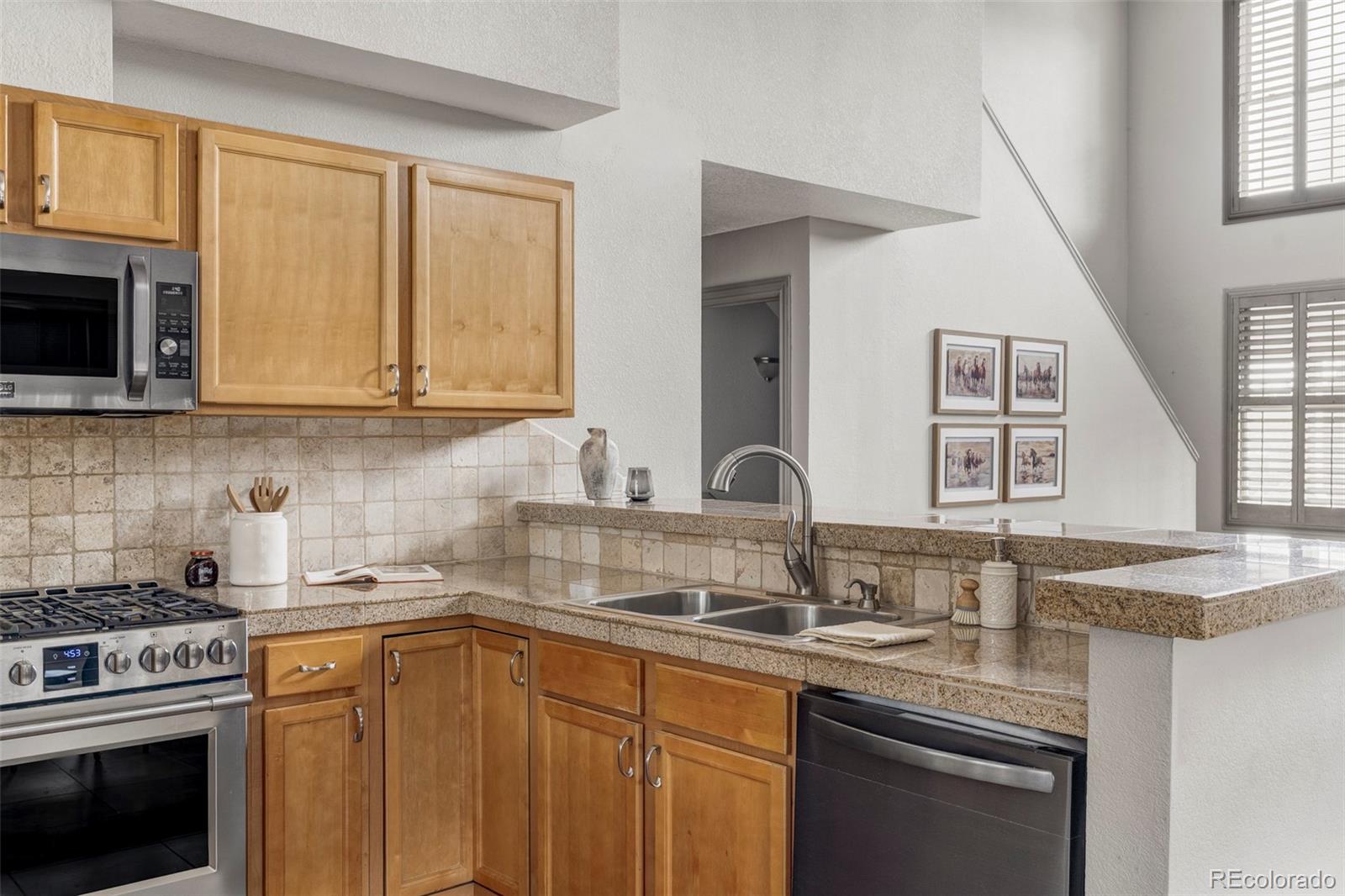MLS Image #11 for 11967 w 14th avenue,lakewood, Colorado