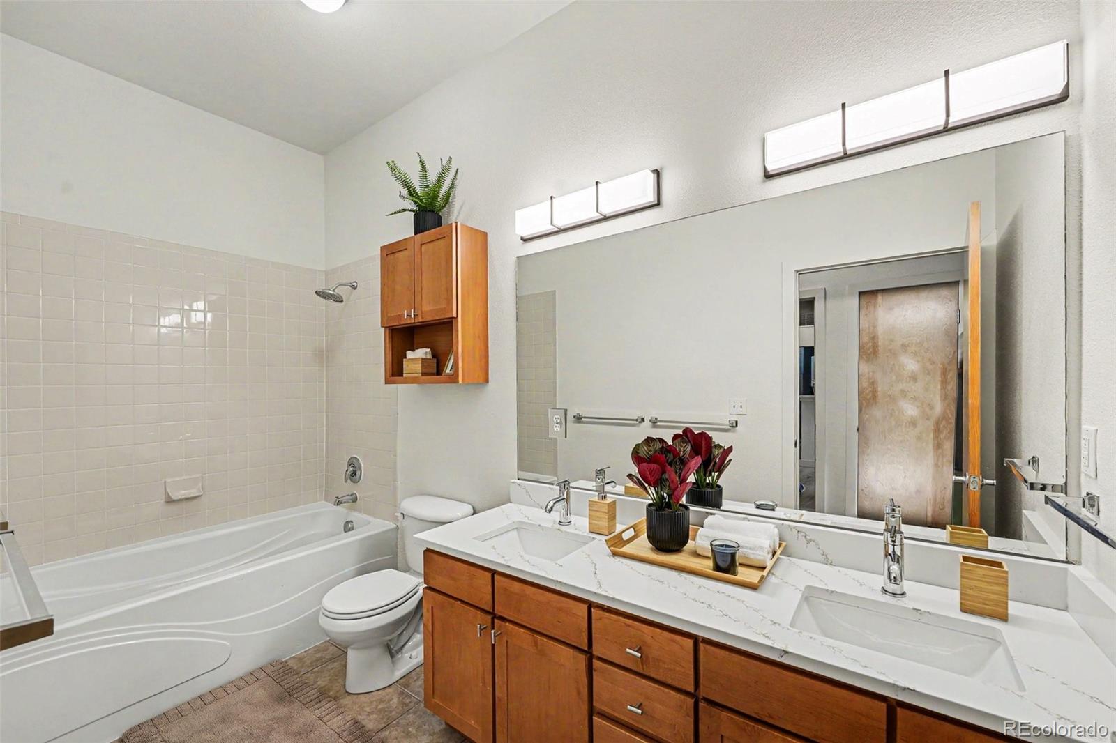 MLS Image #12 for 7700 e 29th avenue 303,denver, Colorado