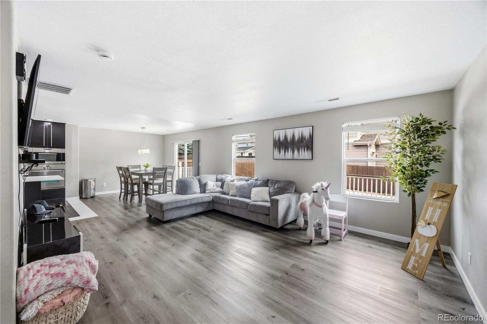 MLS Image #3 for 768  canyon lane,brighton, Colorado