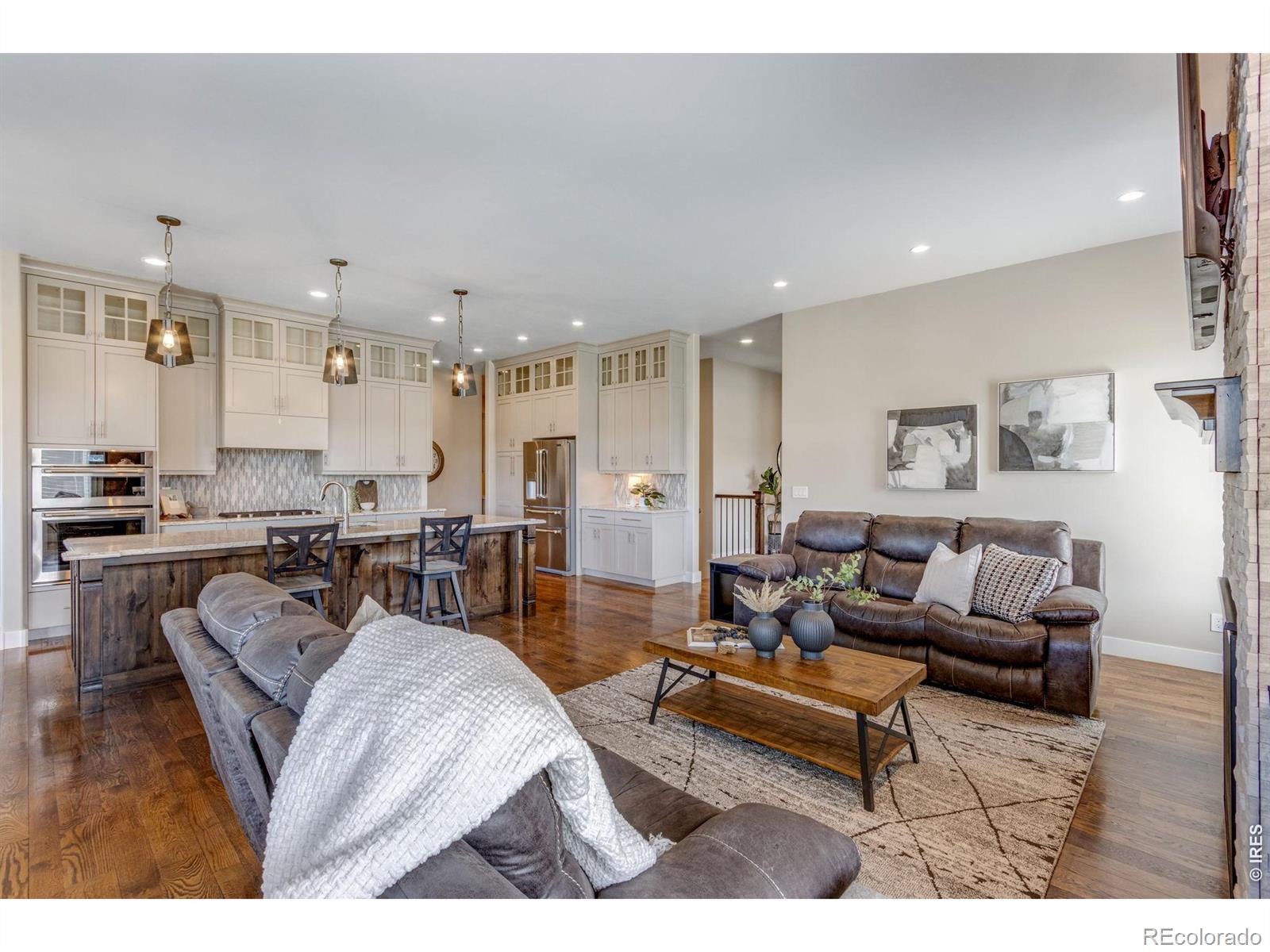 MLS Image #11 for 2006  vineyard drive,windsor, Colorado