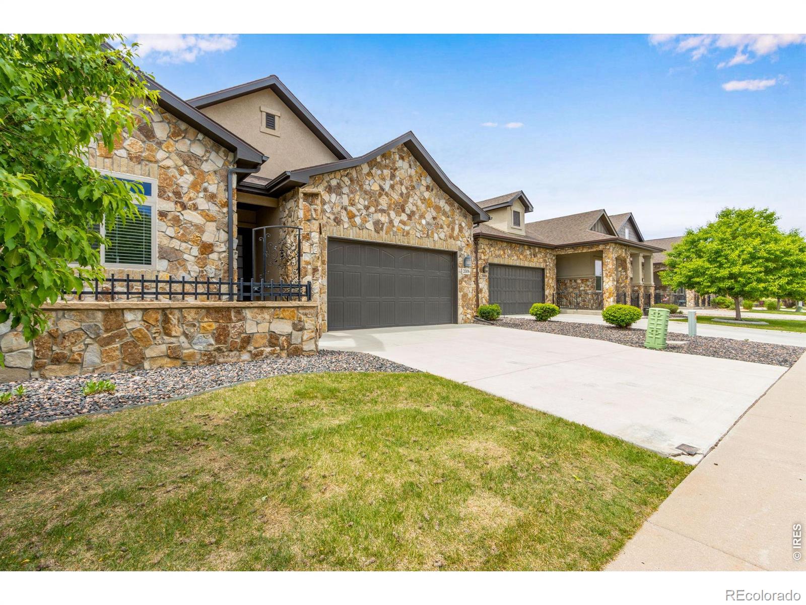 MLS Image #4 for 2006  vineyard drive,windsor, Colorado