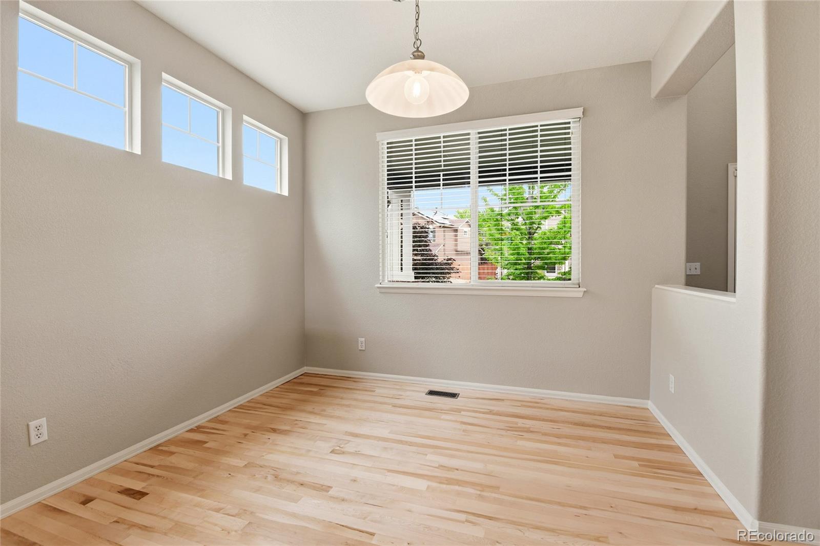 MLS Image #11 for 4031 s odessa street,aurora, Colorado