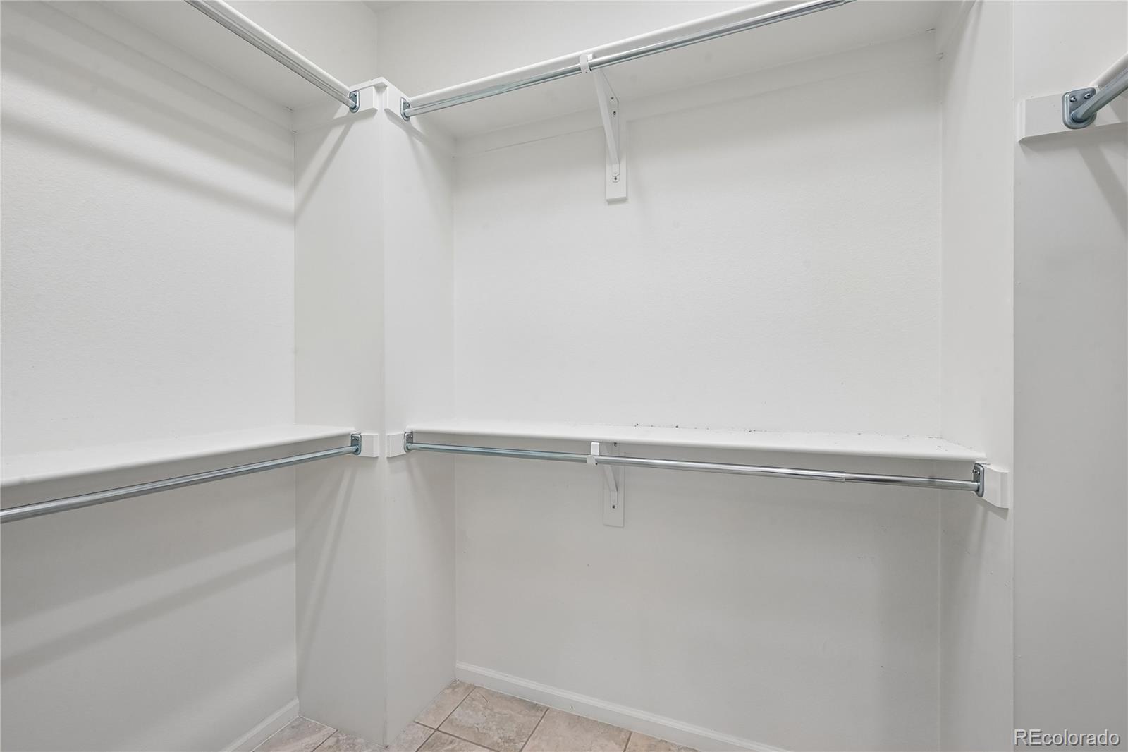 MLS Image #14 for 19523 e 54th avenue,denver, Colorado