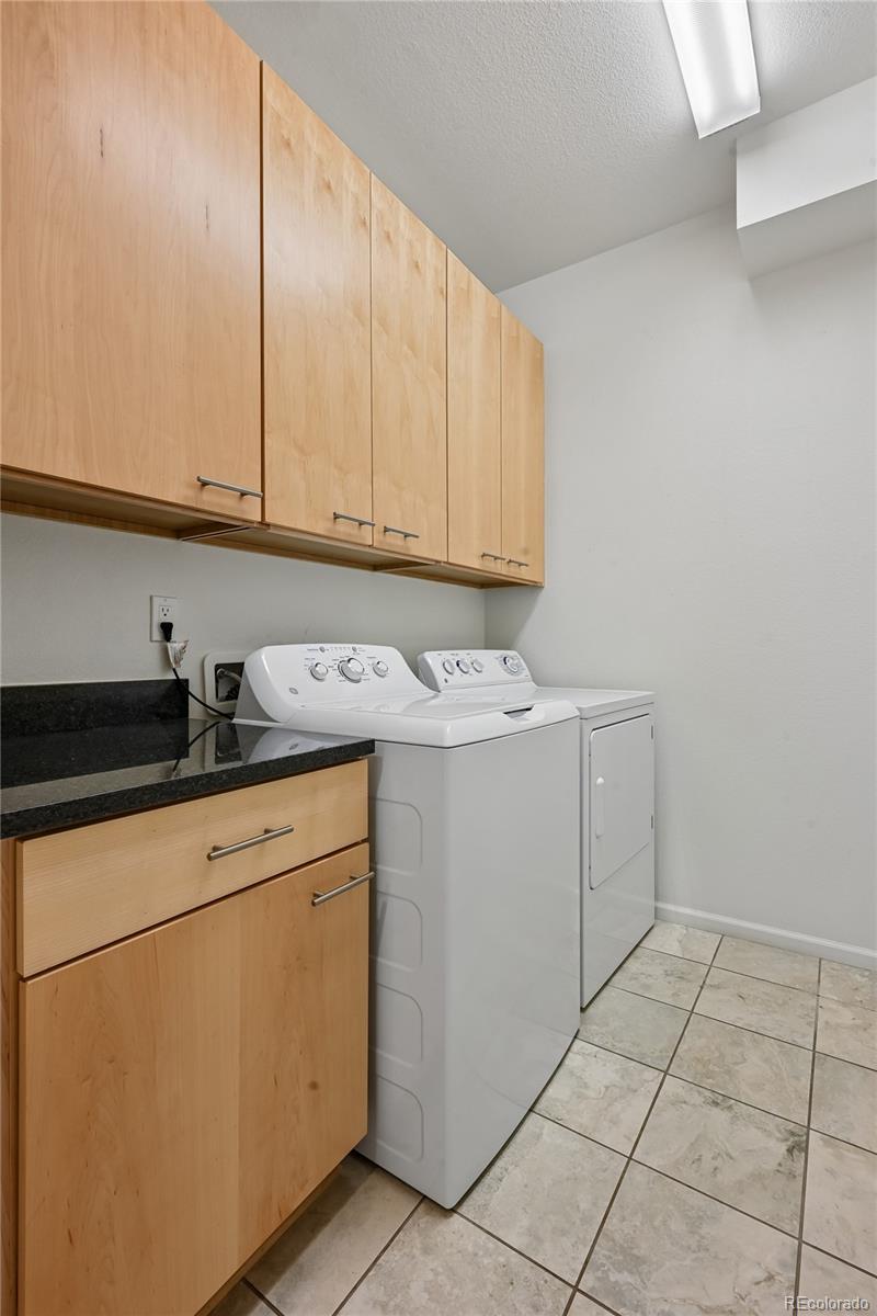MLS Image #15 for 19523 e 54th avenue,denver, Colorado