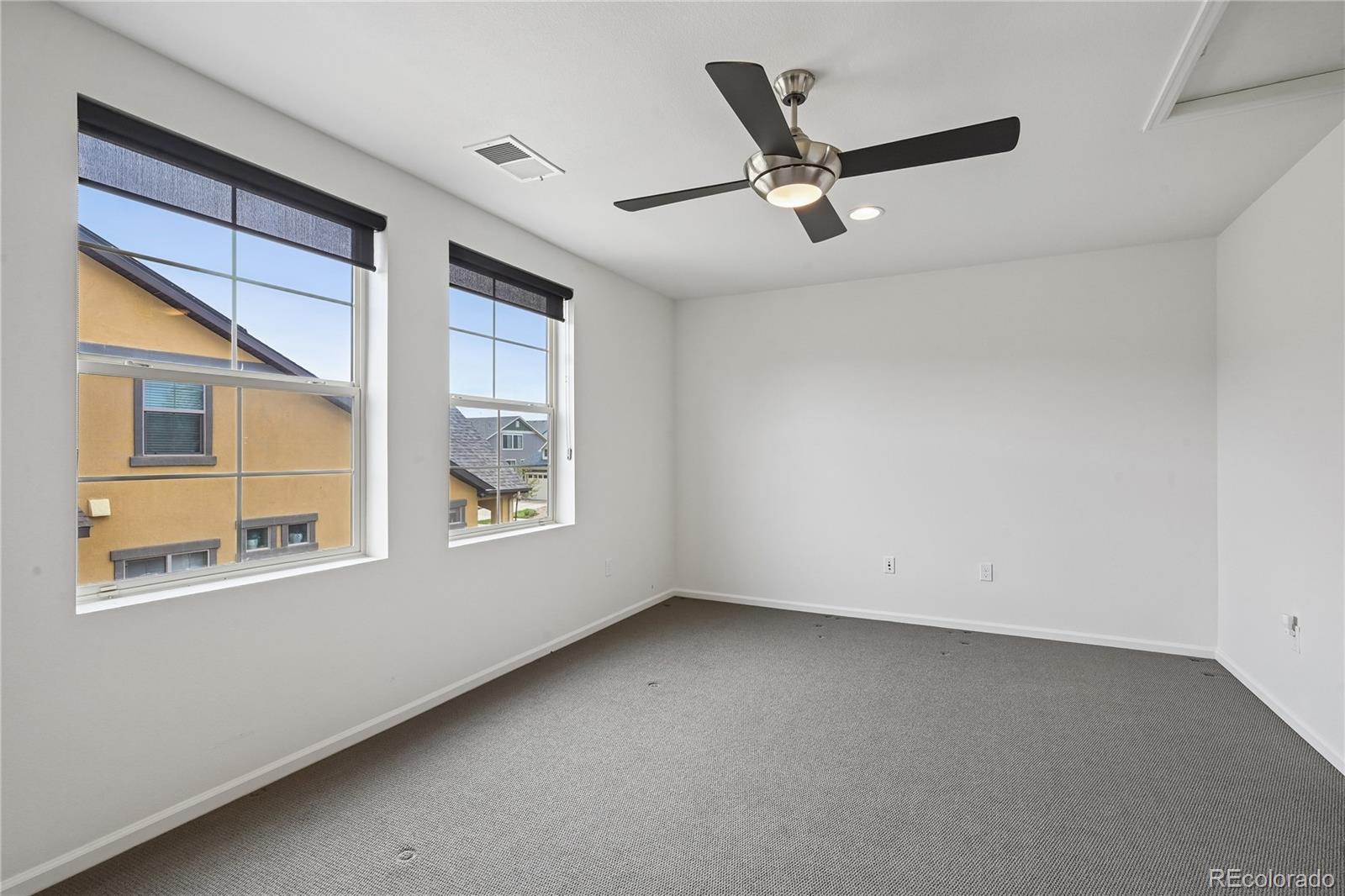 MLS Image #16 for 19523 e 54th avenue,denver, Colorado