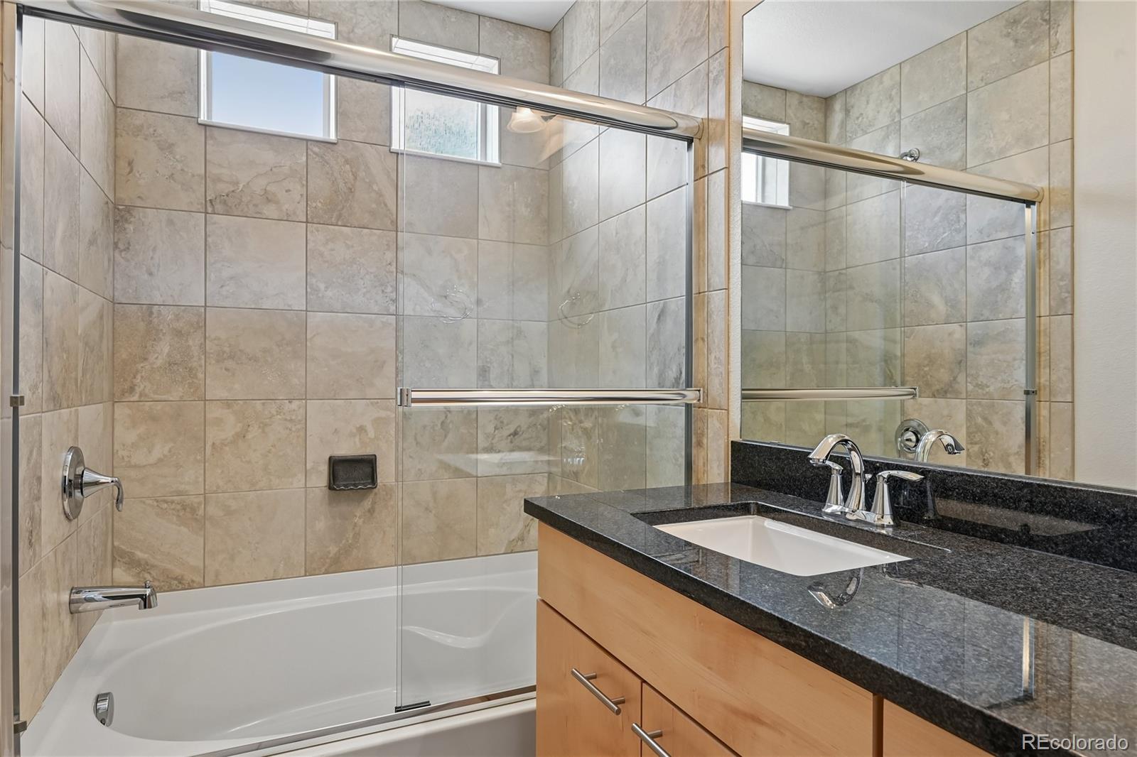 MLS Image #21 for 19523 e 54th avenue,denver, Colorado