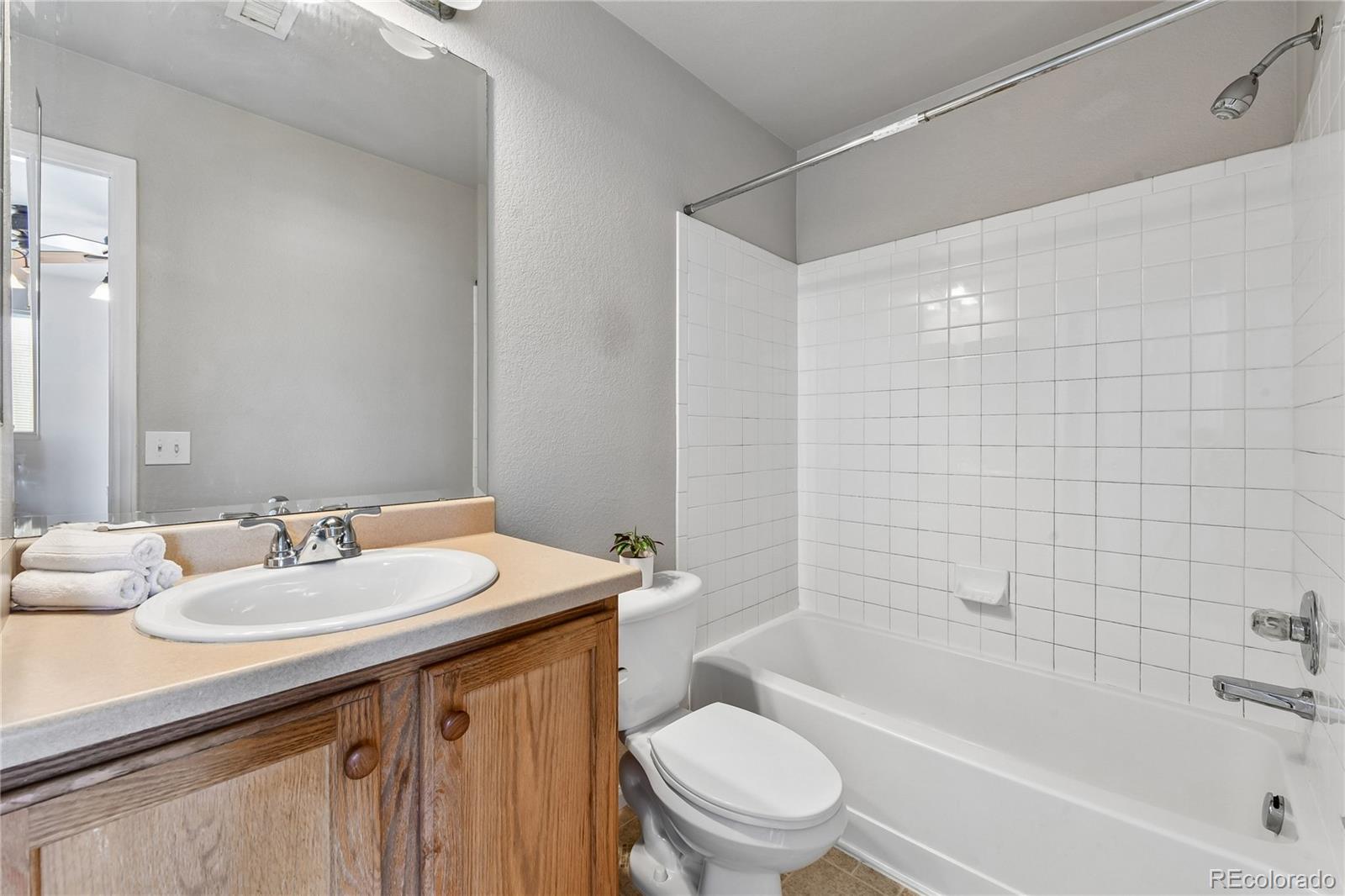MLS Image #17 for 18948 e 58th avenue,denver, Colorado