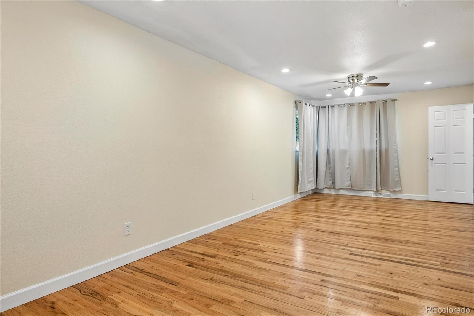 MLS Image #12 for 10894 e wesley avenue,aurora, Colorado