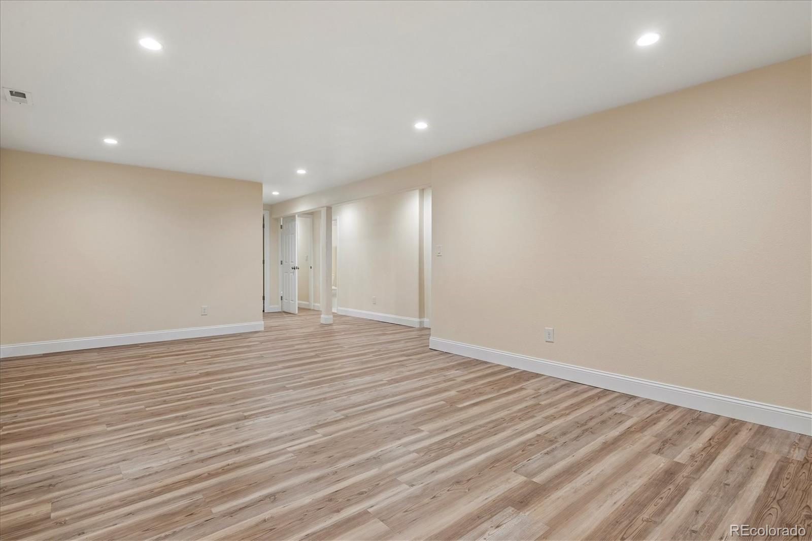 MLS Image #18 for 10894 e wesley avenue,aurora, Colorado