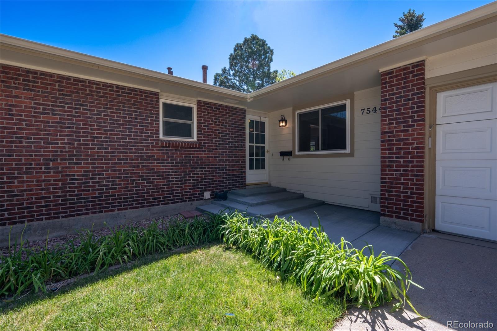 MLS Image #2 for 7544 e easter way,centennial, Colorado