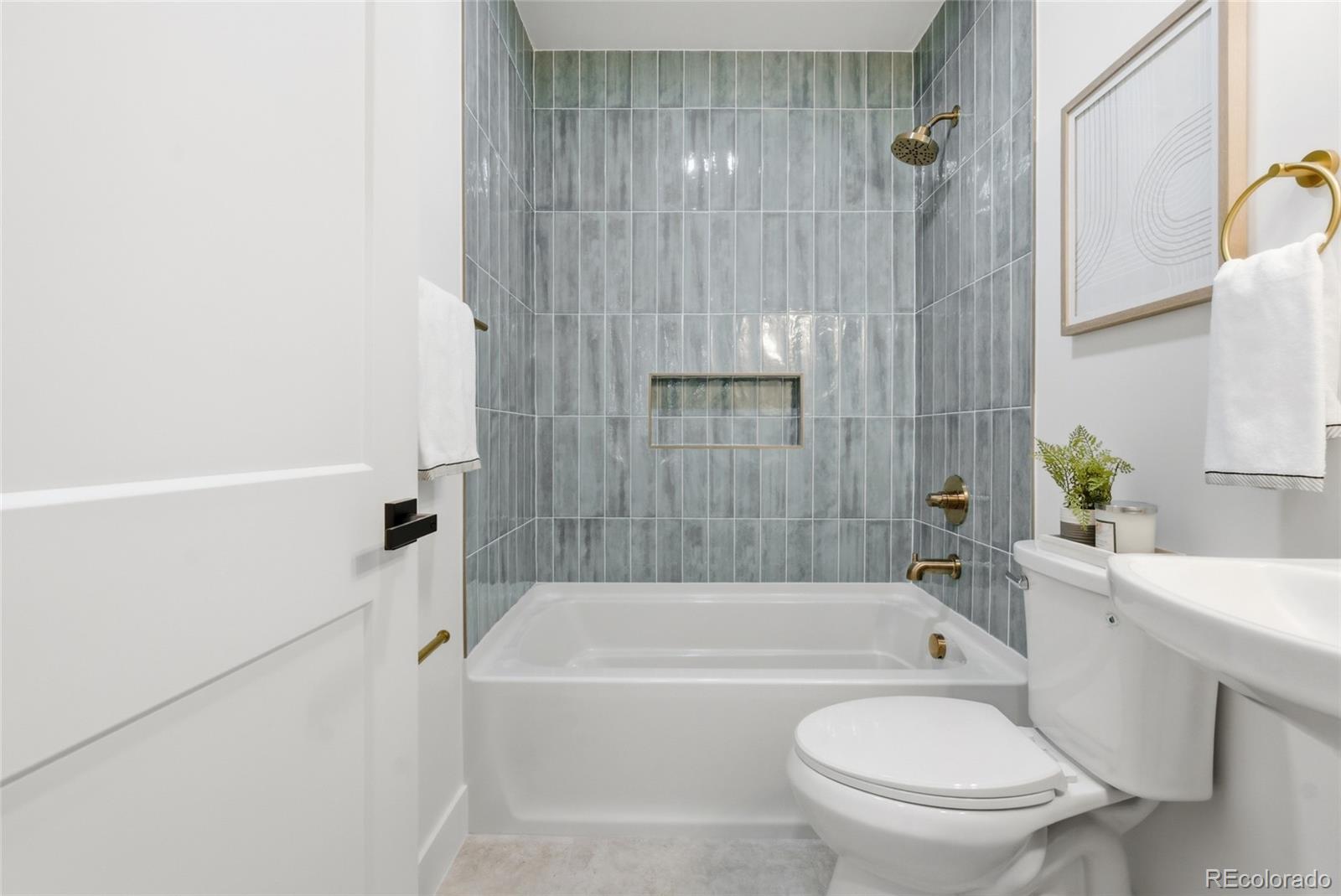 MLS Image #17 for 1539 s sherman street,denver, Colorado