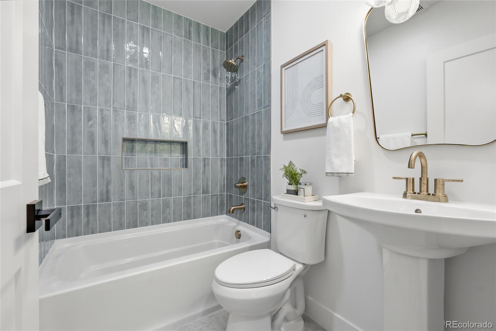 MLS Image #18 for 1539 s sherman street,denver, Colorado