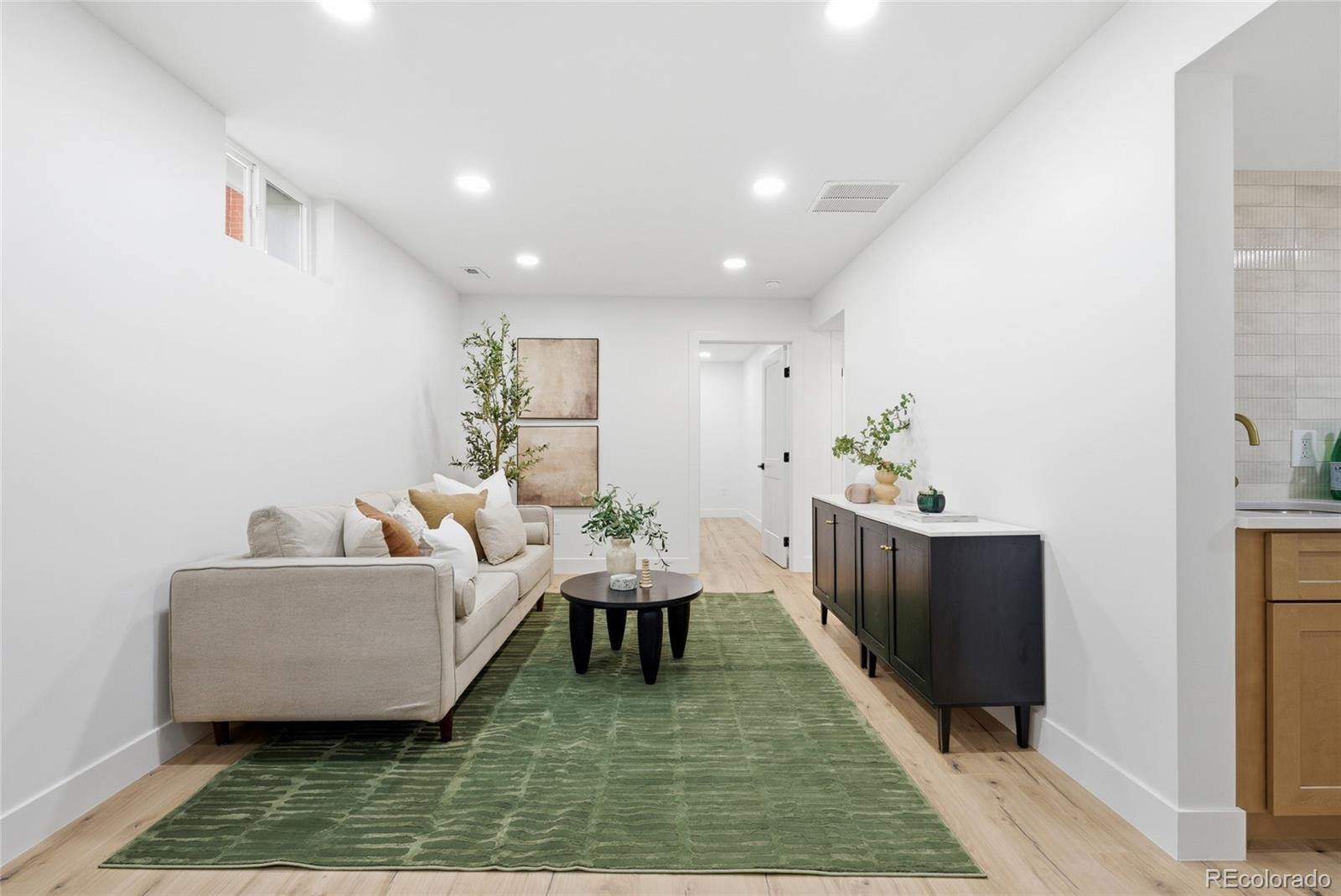 MLS Image #21 for 1539 s sherman street,denver, Colorado