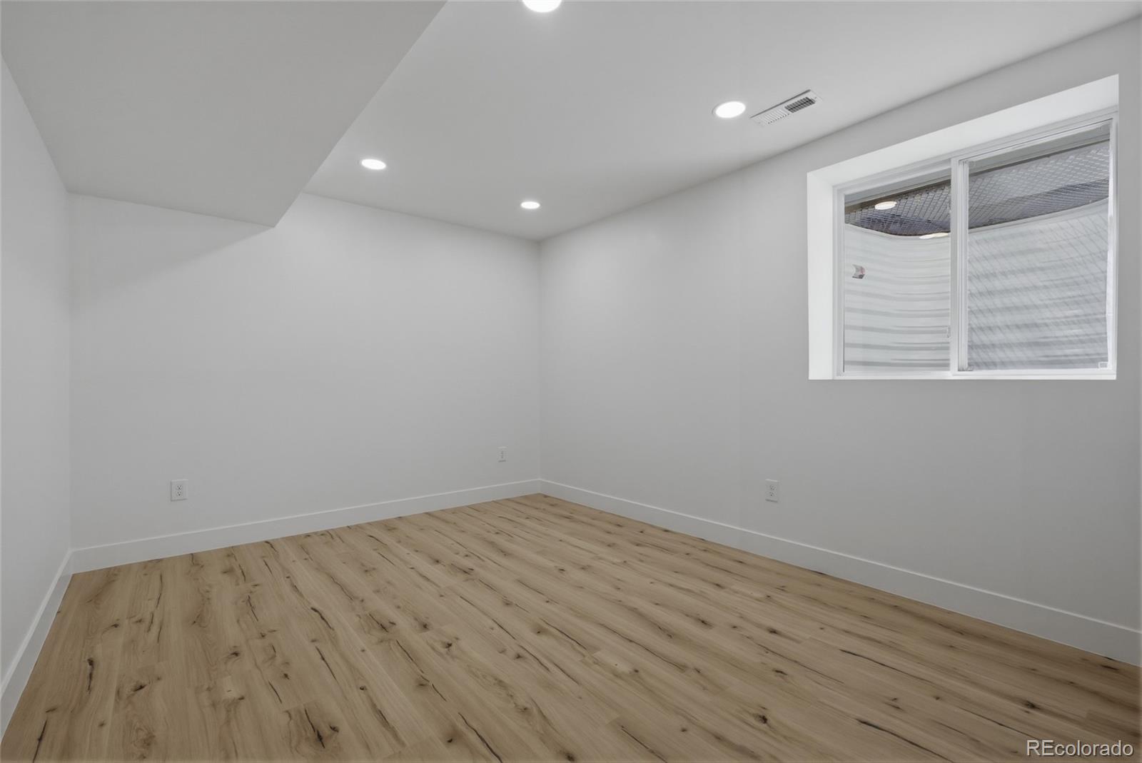 MLS Image #30 for 1539 s sherman street,denver, Colorado