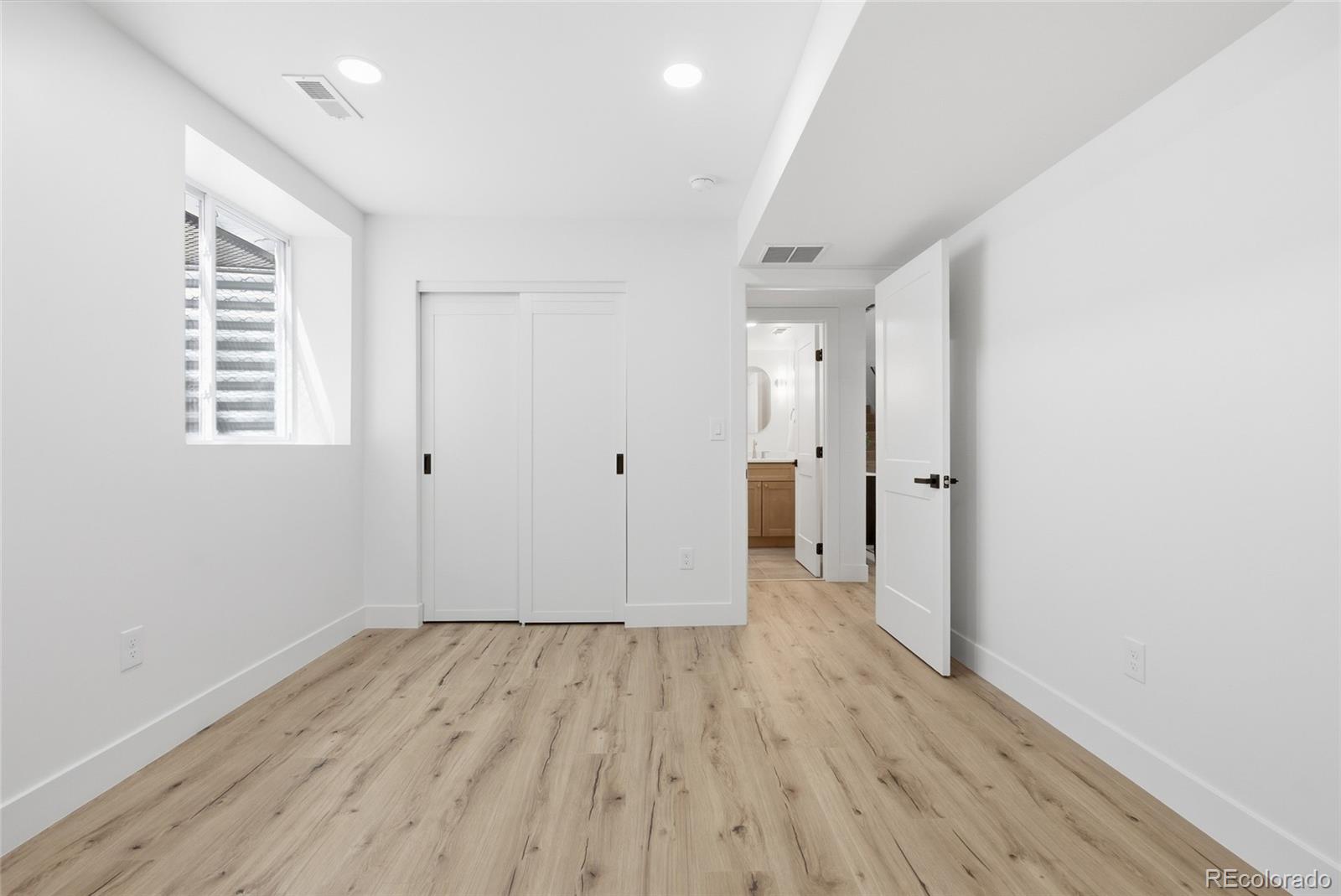 MLS Image #31 for 1539 s sherman street,denver, Colorado