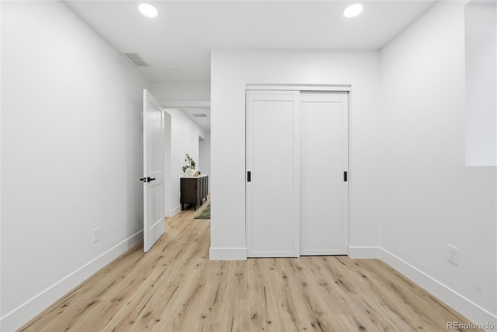 MLS Image #32 for 1539 s sherman street,denver, Colorado