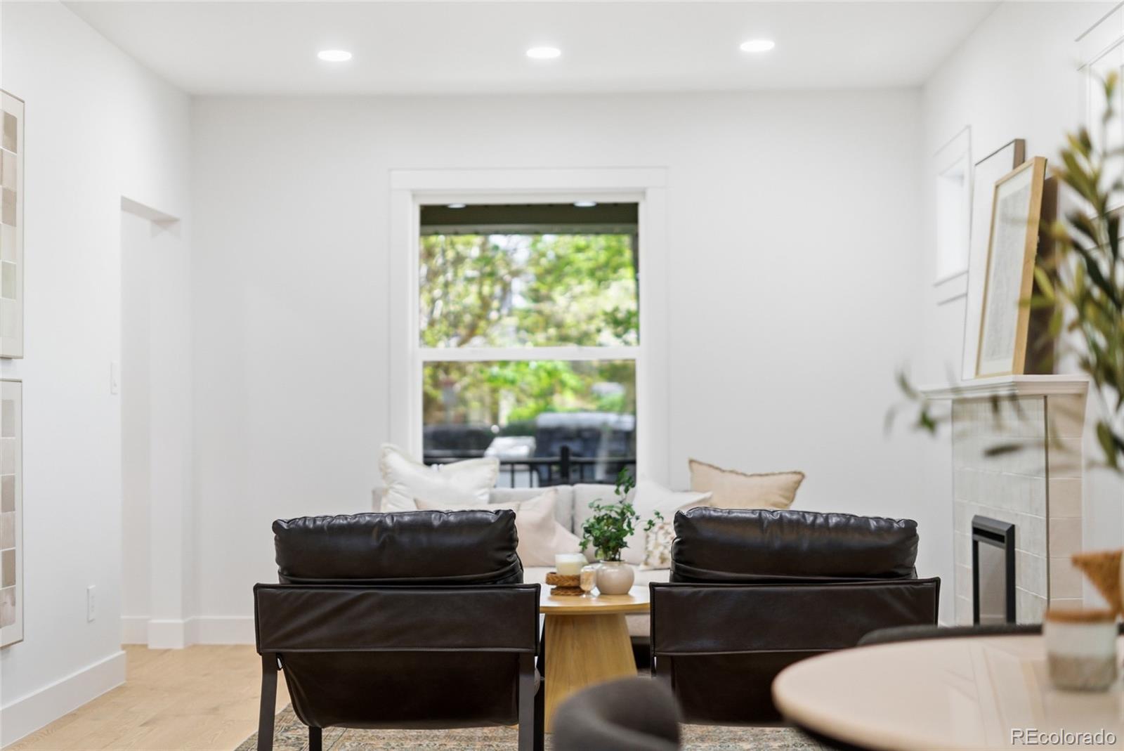MLS Image #5 for 1539 s sherman street,denver, Colorado