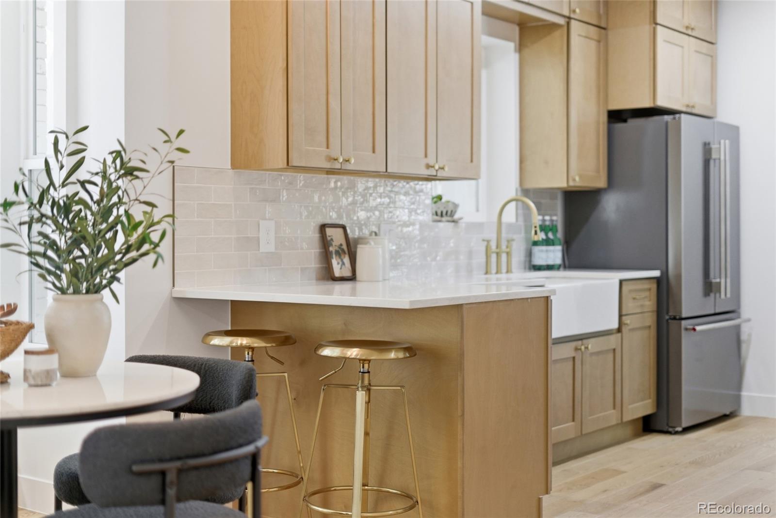 MLS Image #6 for 1539 s sherman street,denver, Colorado
