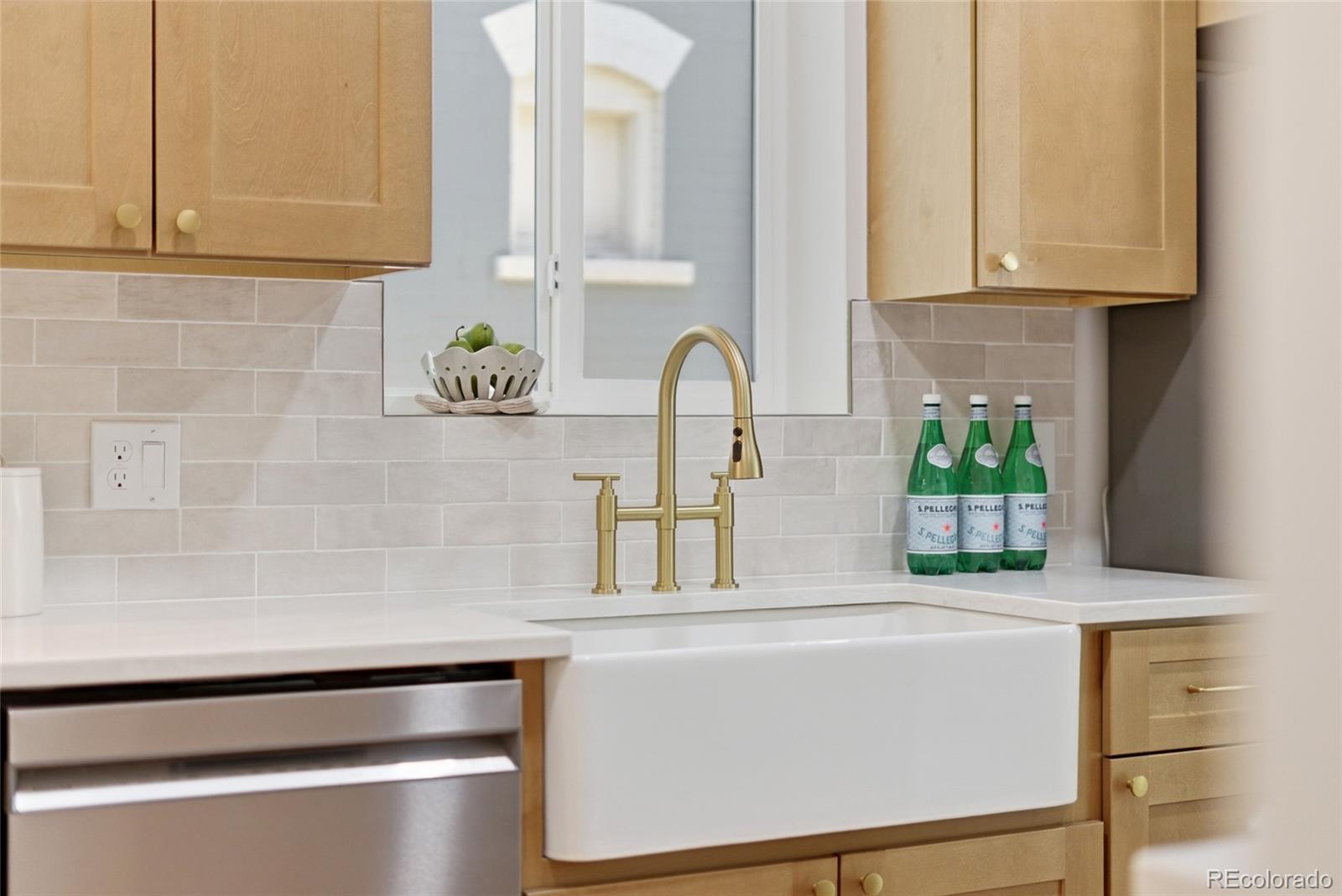 MLS Image #8 for 1539 s sherman street,denver, Colorado