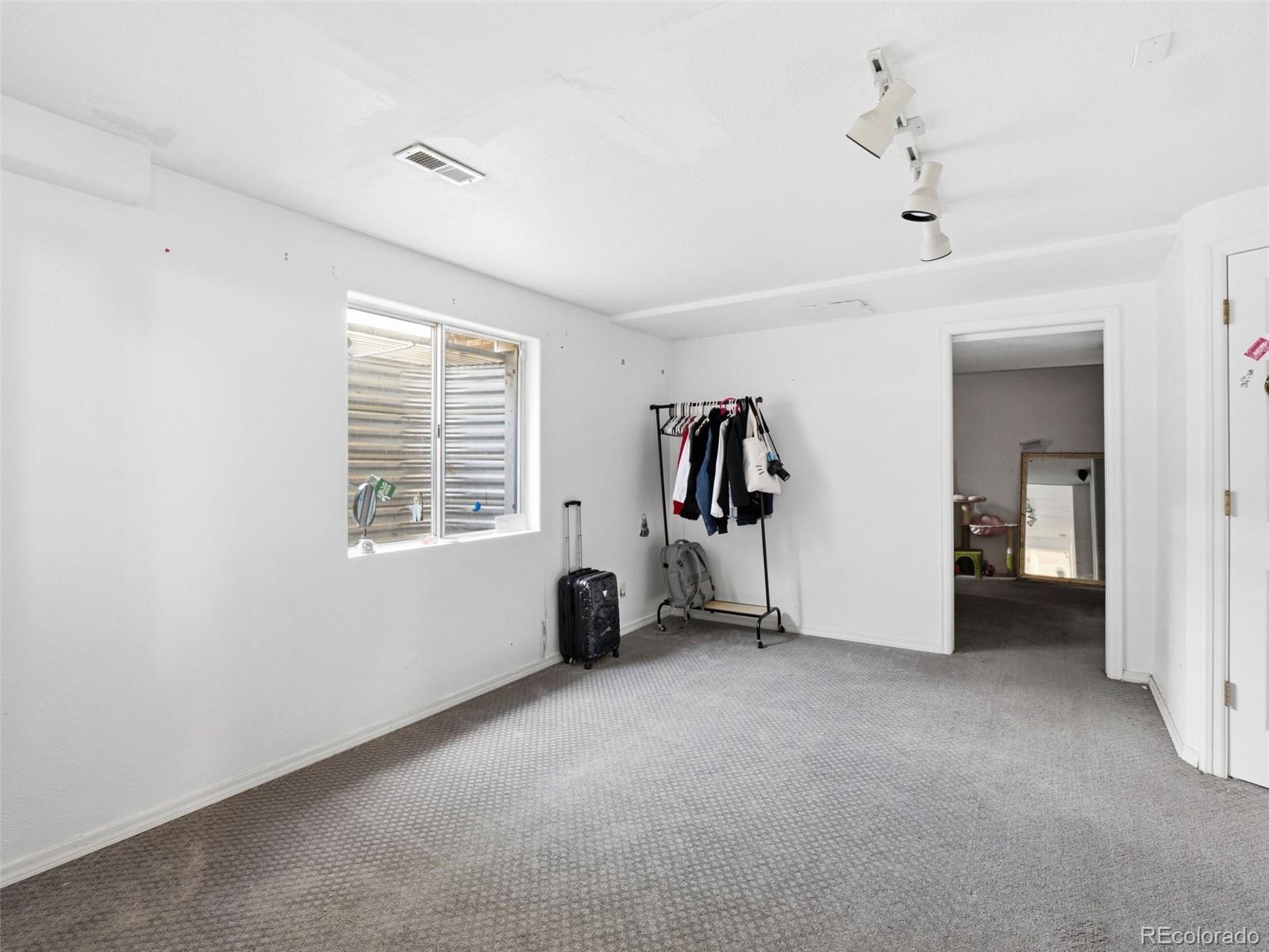 MLS Image #25 for 1960  espana way,aurora, Colorado