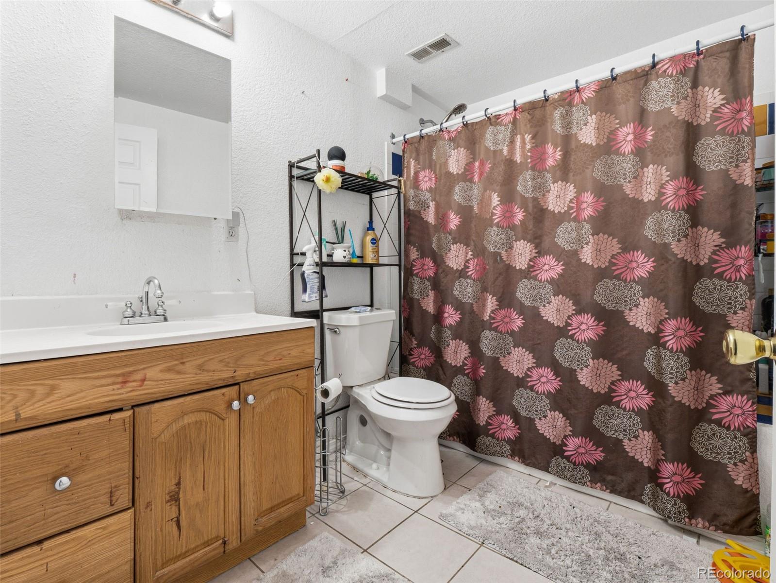 MLS Image #31 for 1960  espana way,aurora, Colorado