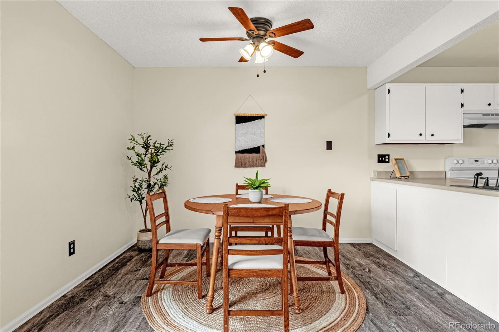 MLS Image #11 for 5509  mansfield court,colorado springs, Colorado