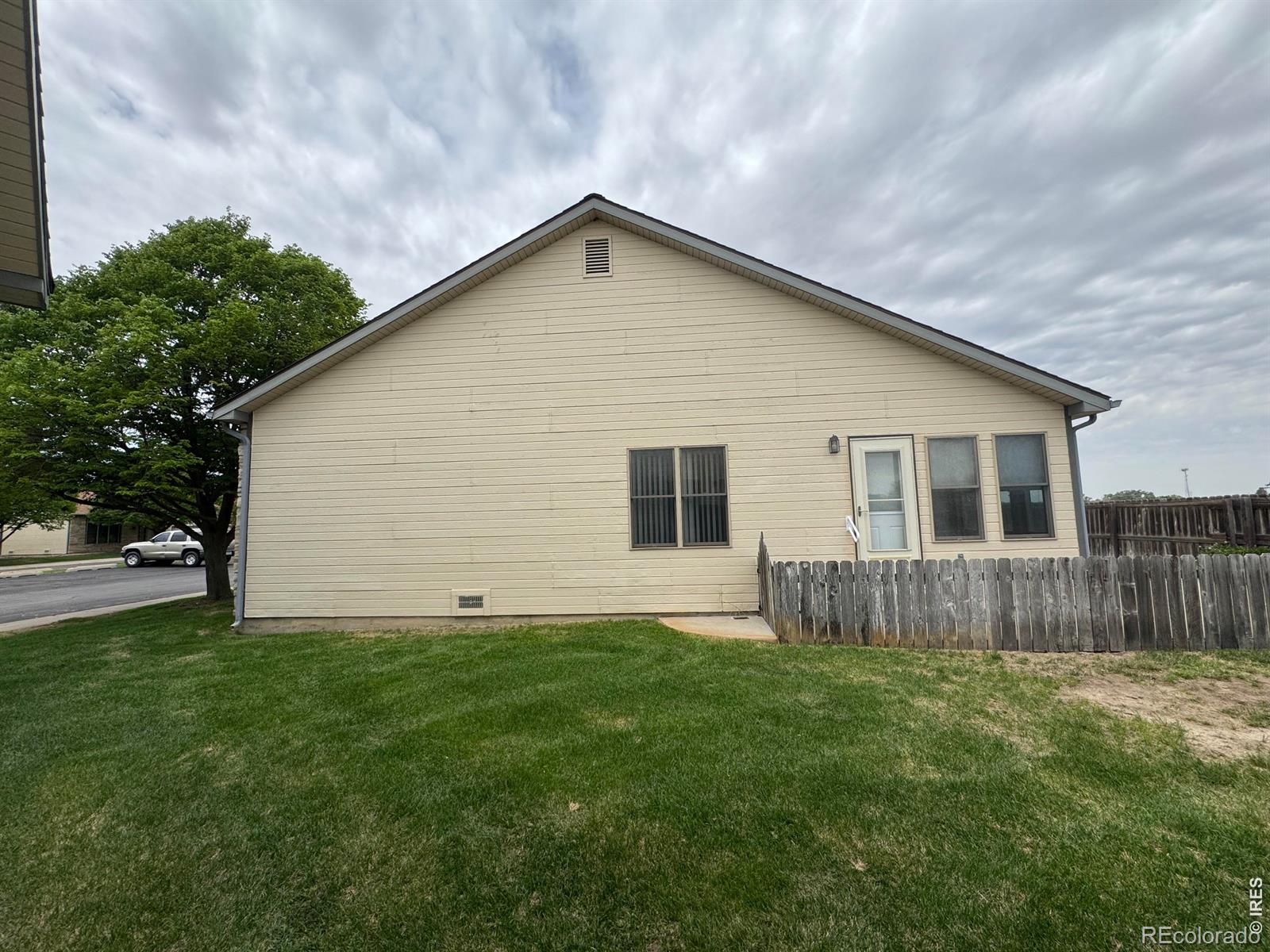 MLS Image #5 for 818  mindy circle,sterling, Colorado