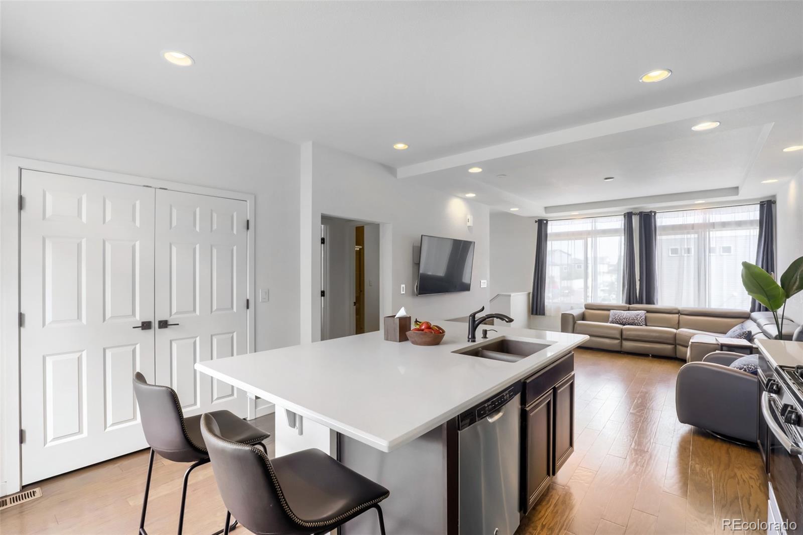 MLS Image #13 for 5432  danube street,denver, Colorado