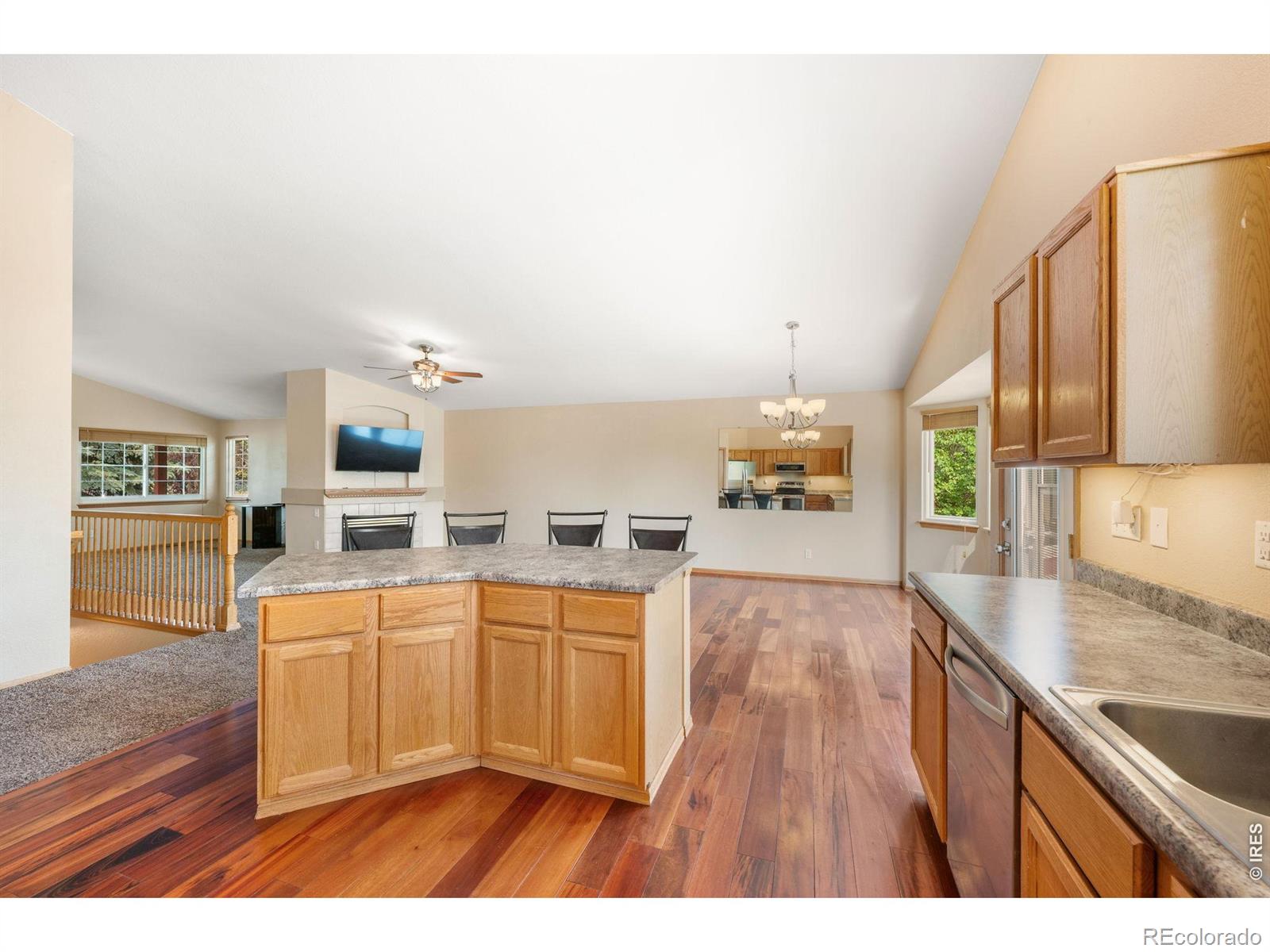 MLS Image #12 for 79  red oak court,erie, Colorado