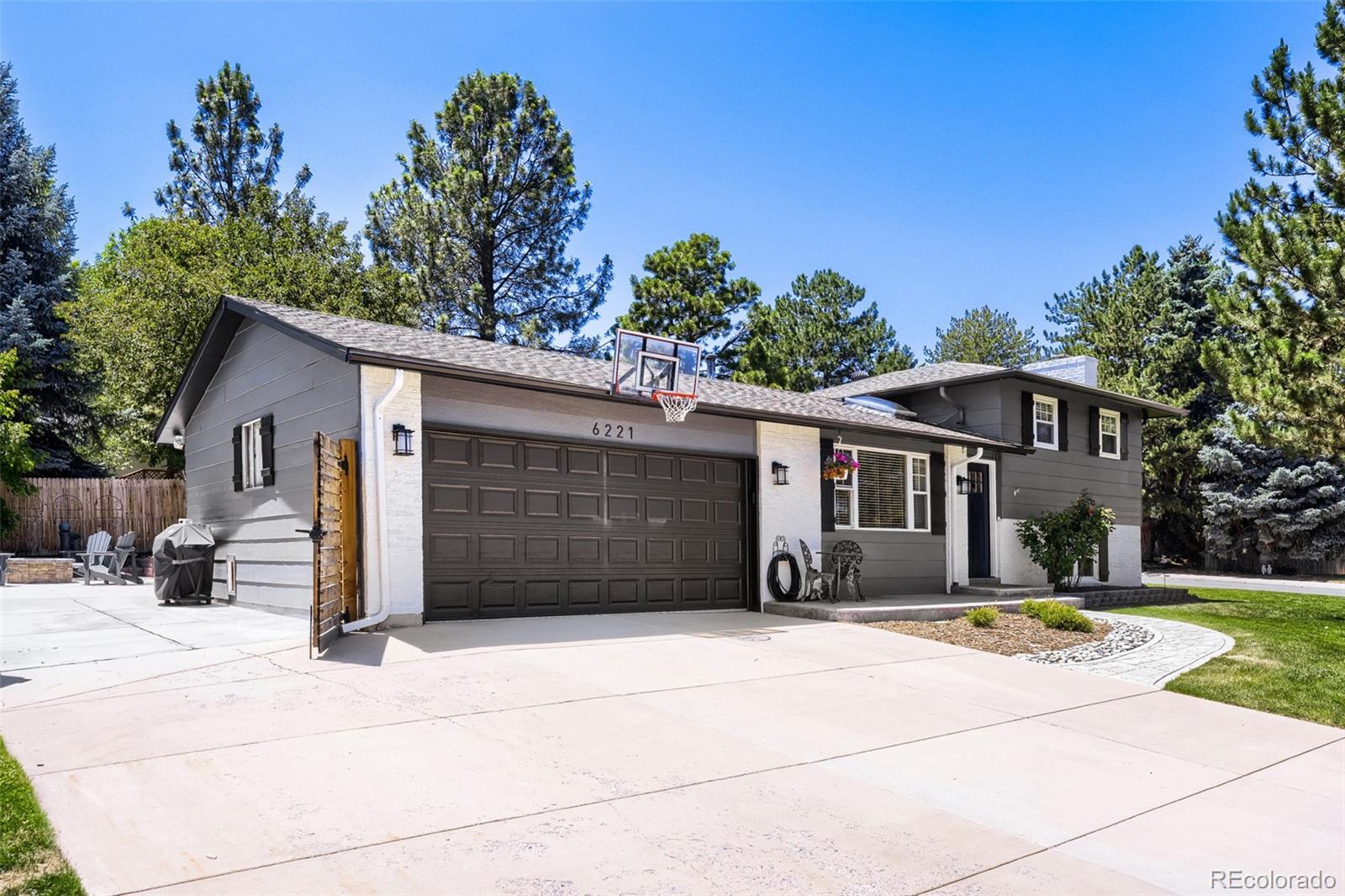 MLS Image #2 for 6221 s ash circle,centennial, Colorado