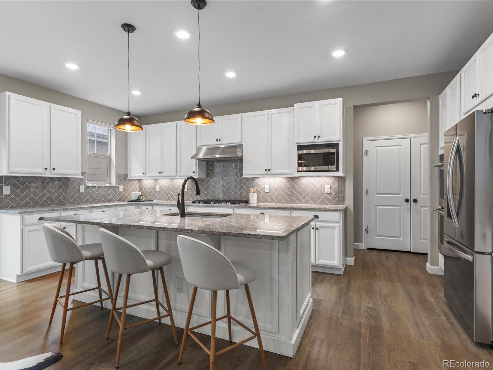 MLS Image #12 for 5815  boston court,denver, Colorado