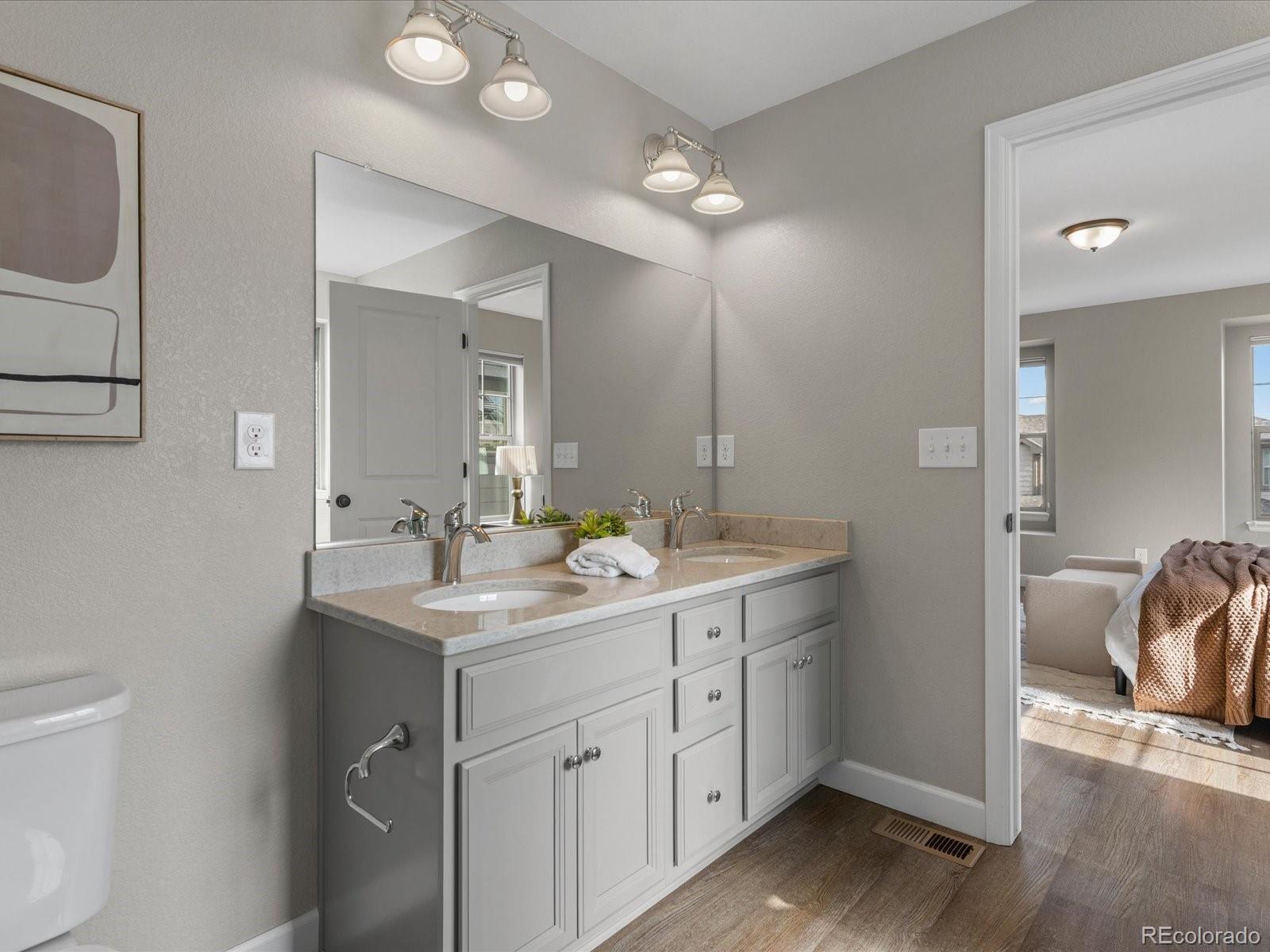 MLS Image #25 for 5815  boston court,denver, Colorado