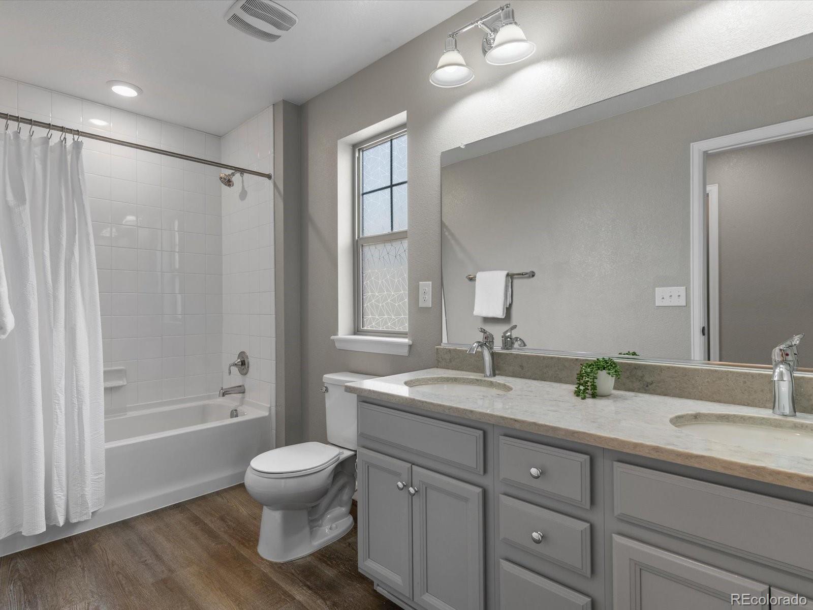 MLS Image #29 for 5815  boston court,denver, Colorado
