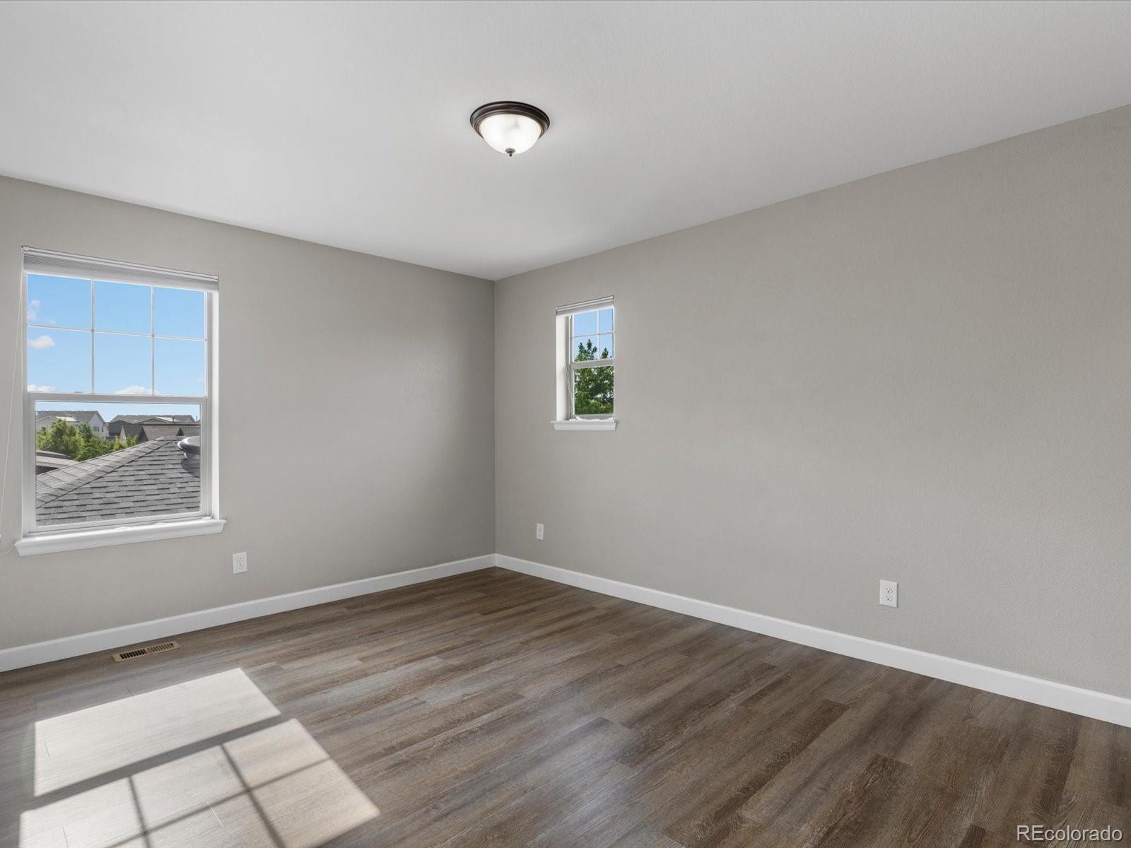 MLS Image #31 for 5815  boston court,denver, Colorado