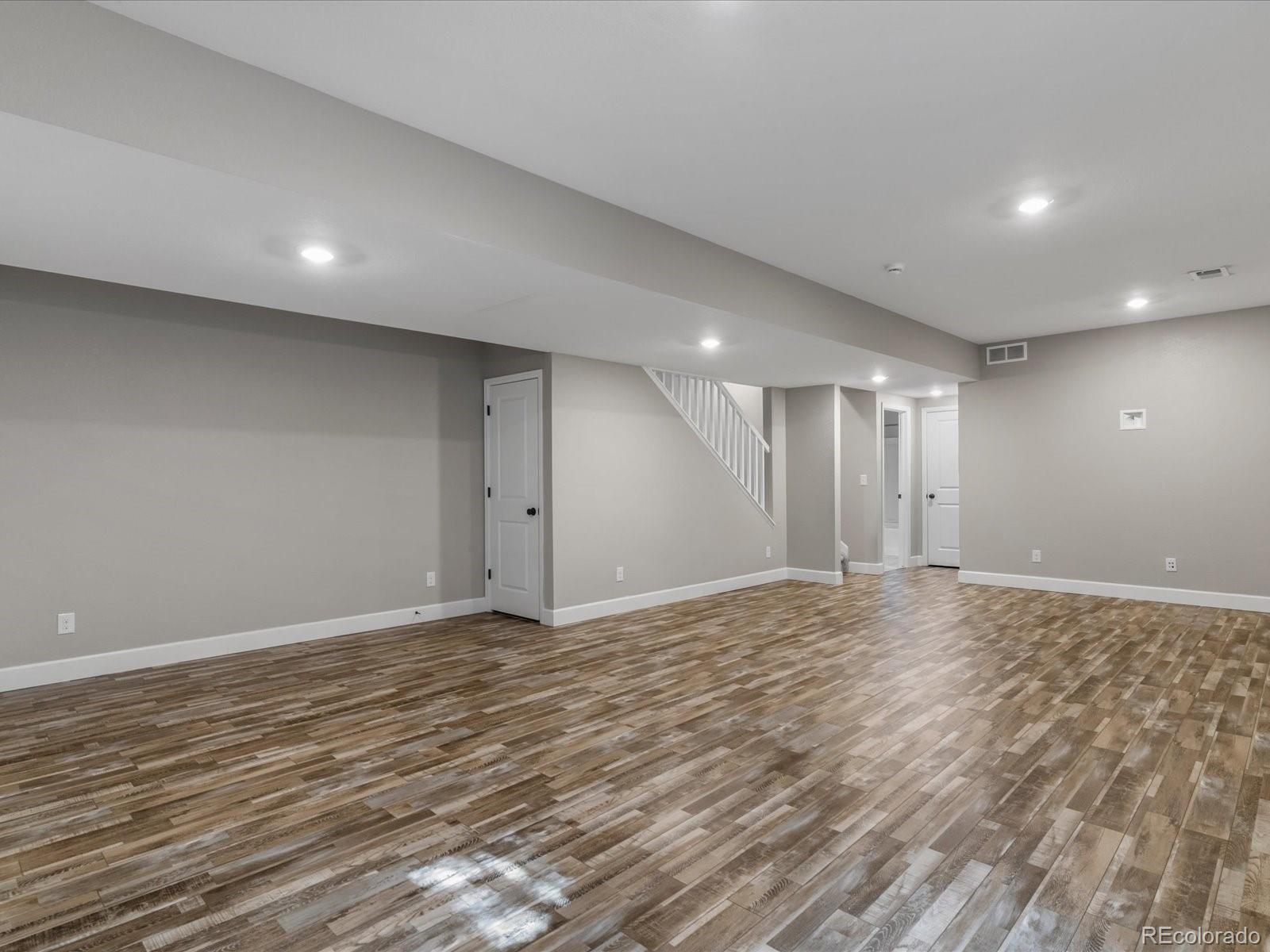 MLS Image #34 for 5815  boston court,denver, Colorado