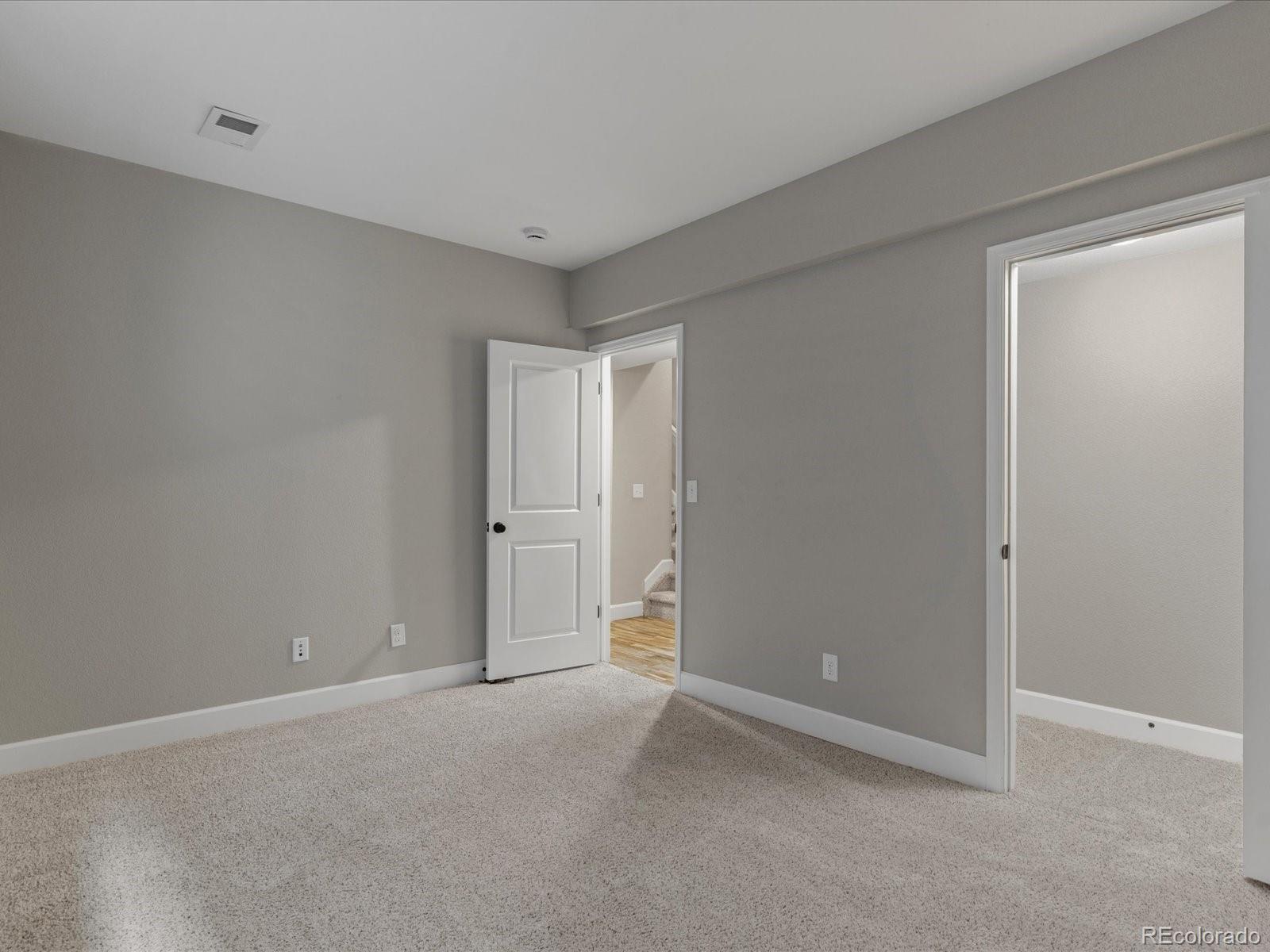 MLS Image #36 for 5815  boston court,denver, Colorado