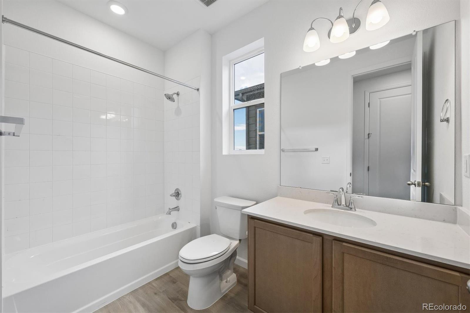 MLS Image #14 for 24185 e 30th place,aurora, Colorado