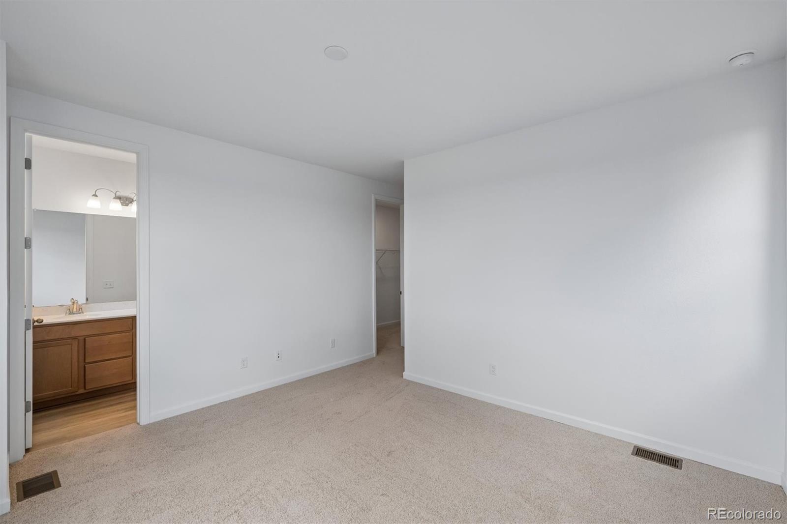 MLS Image #18 for 24185 e 30th place,aurora, Colorado